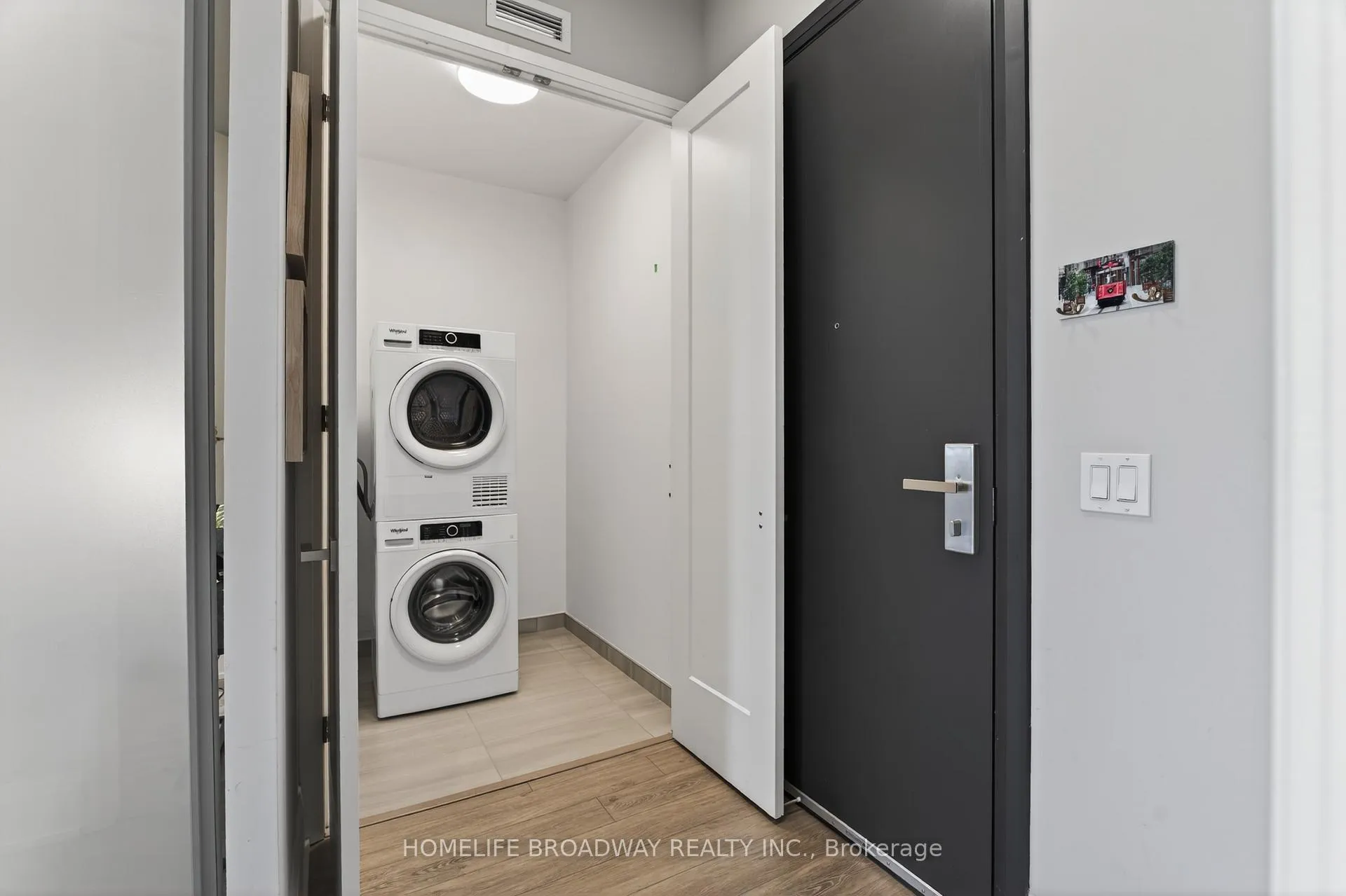 Photo 6 of Unit 3906, 12 Gandhi Lane, Markham, Commerce Valley — HOMEH
