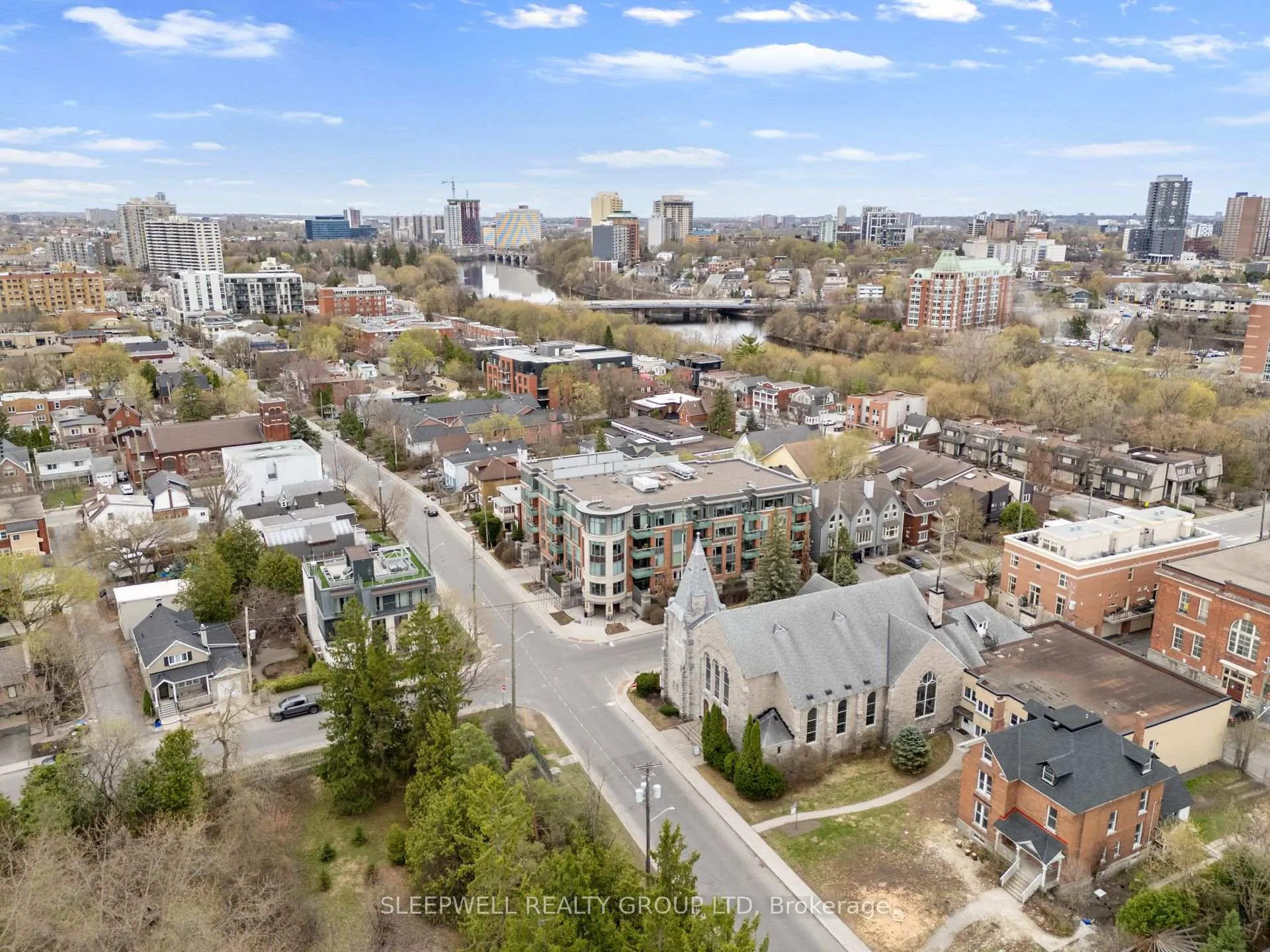 Photo 2 of Unit PH03, 295 Mackay Street, Ottawa, Lindenlea — HOMEH