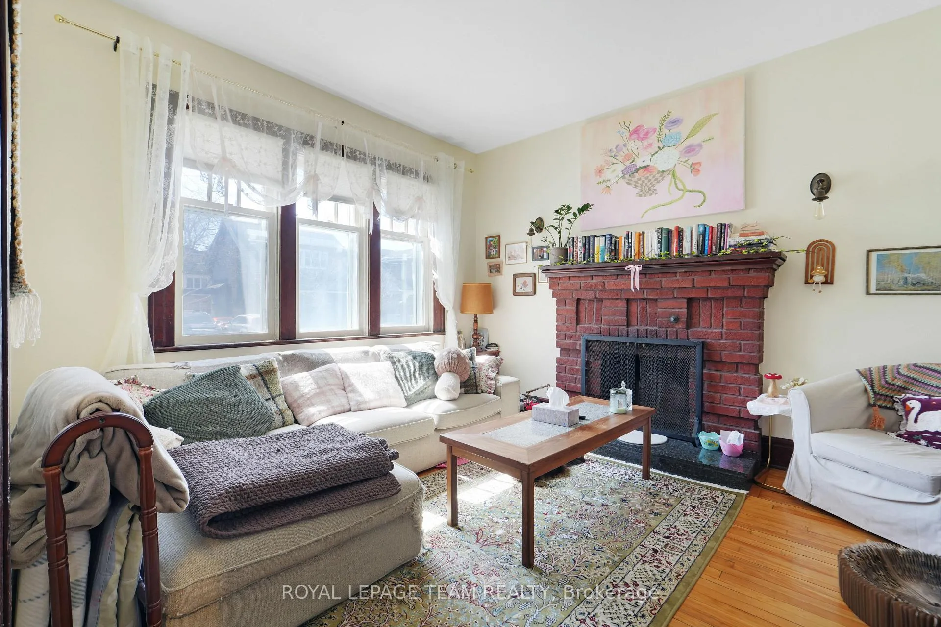 Photo 5 of 87-89 Grove Avenue, Ottawa, Old Ottawa South — HOMEH