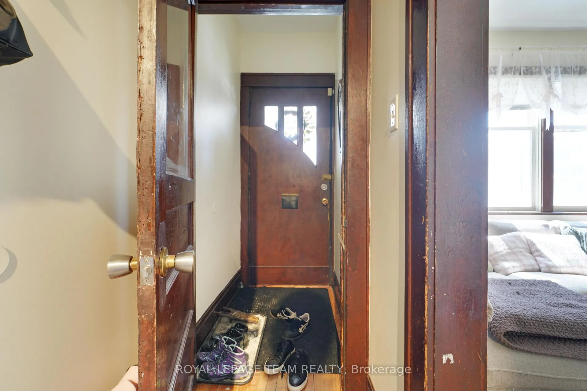 Photo 6 of 87-89 Grove Avenue, Ottawa, Old Ottawa South — HOMEH