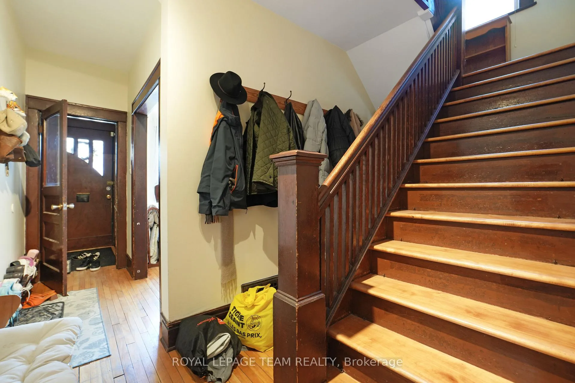 Photo 8 of 87-89 Grove Avenue, Ottawa, Old Ottawa South — HOMEH