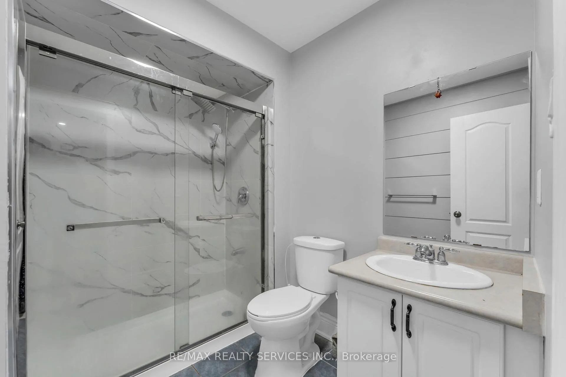 Photo 21 of 364 Queen Mary Drive, Brampton, Fletcher's Meadow — HOMEH
