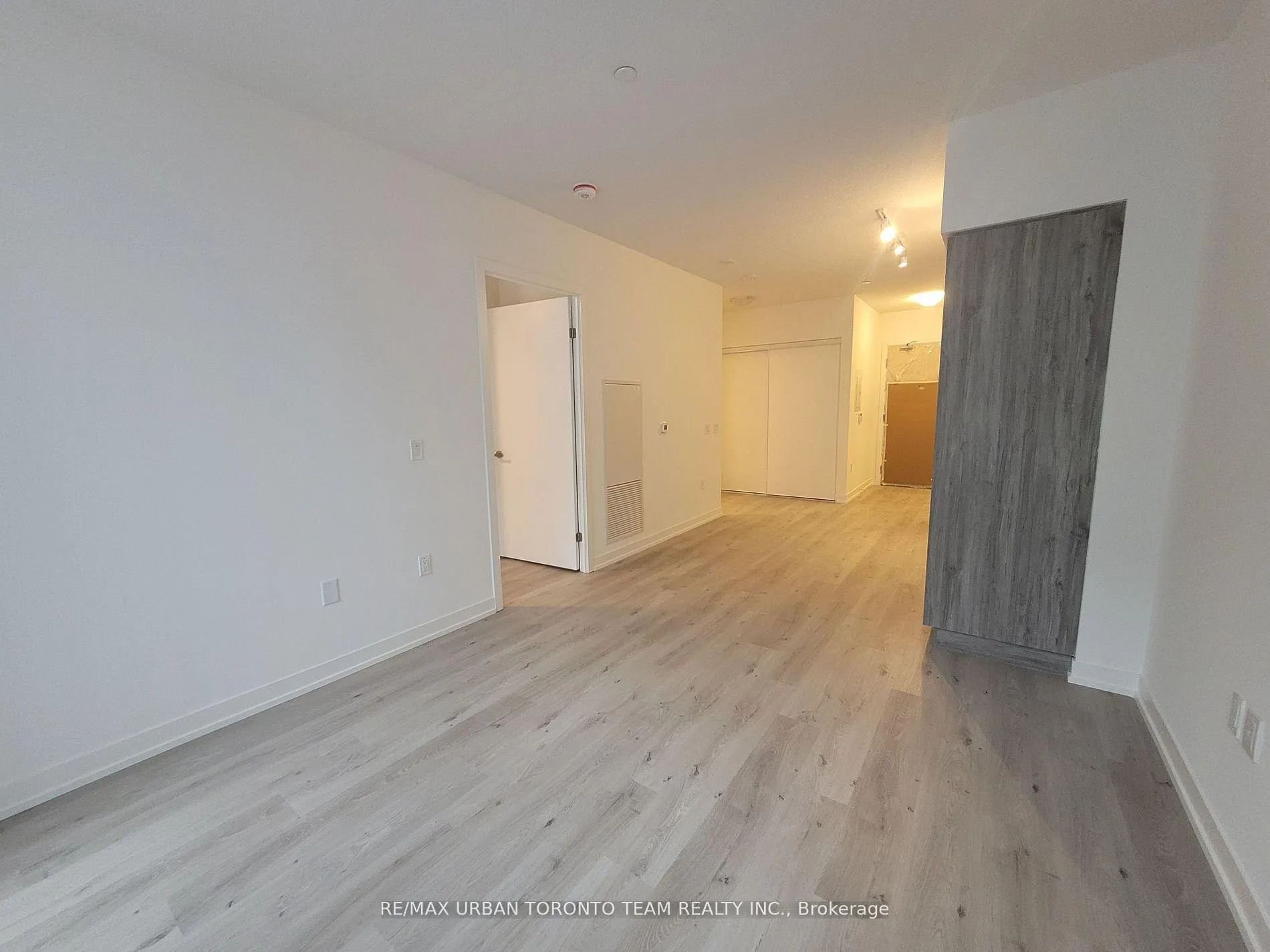 Photo 6 of Unit 1001, 138 Downes Street, Toronto, Waterfront Communities — HOMEH