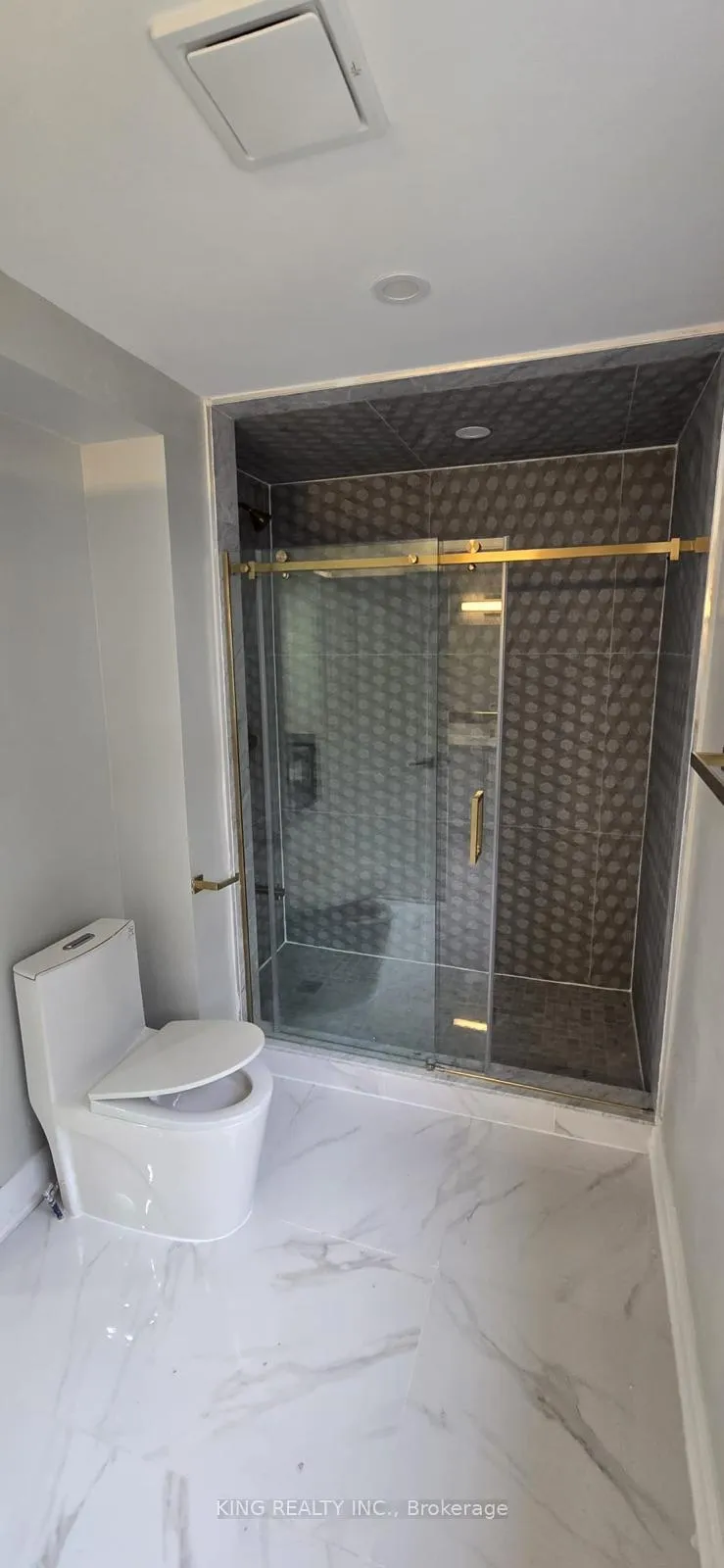 Photo 6 of 8486 Creditview Road, Brampton, Credit Valley — HOMEH