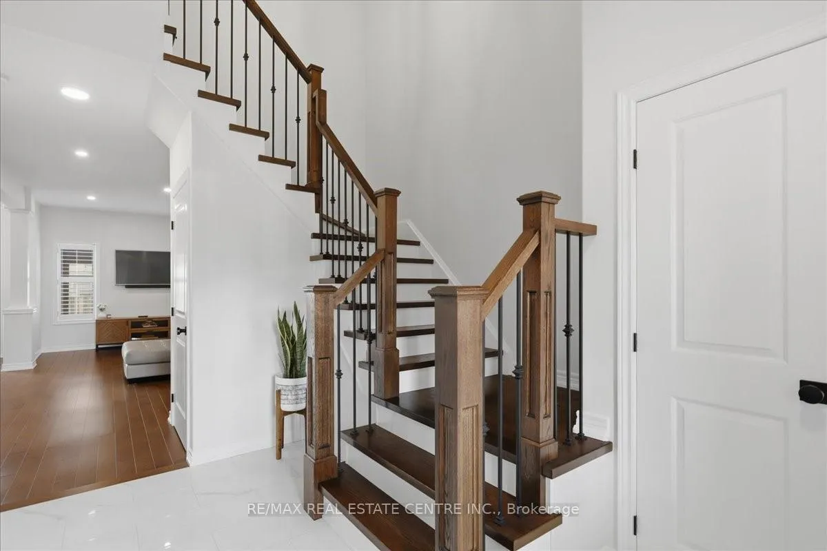 Photo 2 of 76 Chamomile Drive, Hamilton, Eleanor — HOMEH