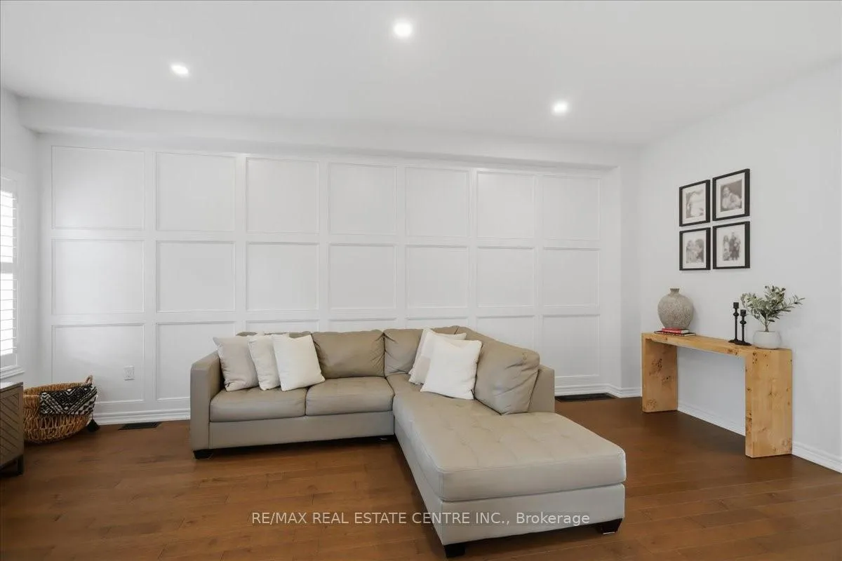 Photo 5 of 76 Chamomile Drive, Hamilton, Eleanor — HOMEH