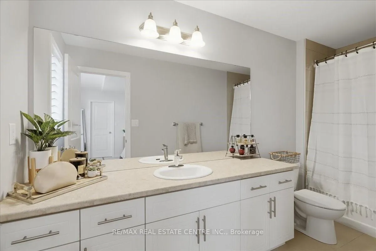 Photo 22 of 76 Chamomile Drive, Hamilton, Eleanor — HOMEH