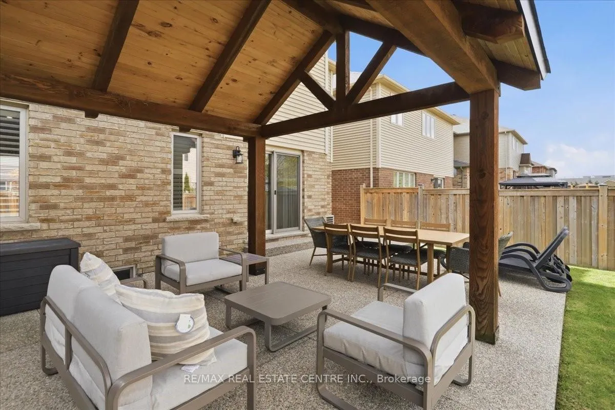 Photo 32 of 76 Chamomile Drive, Hamilton, Eleanor — HOMEH
