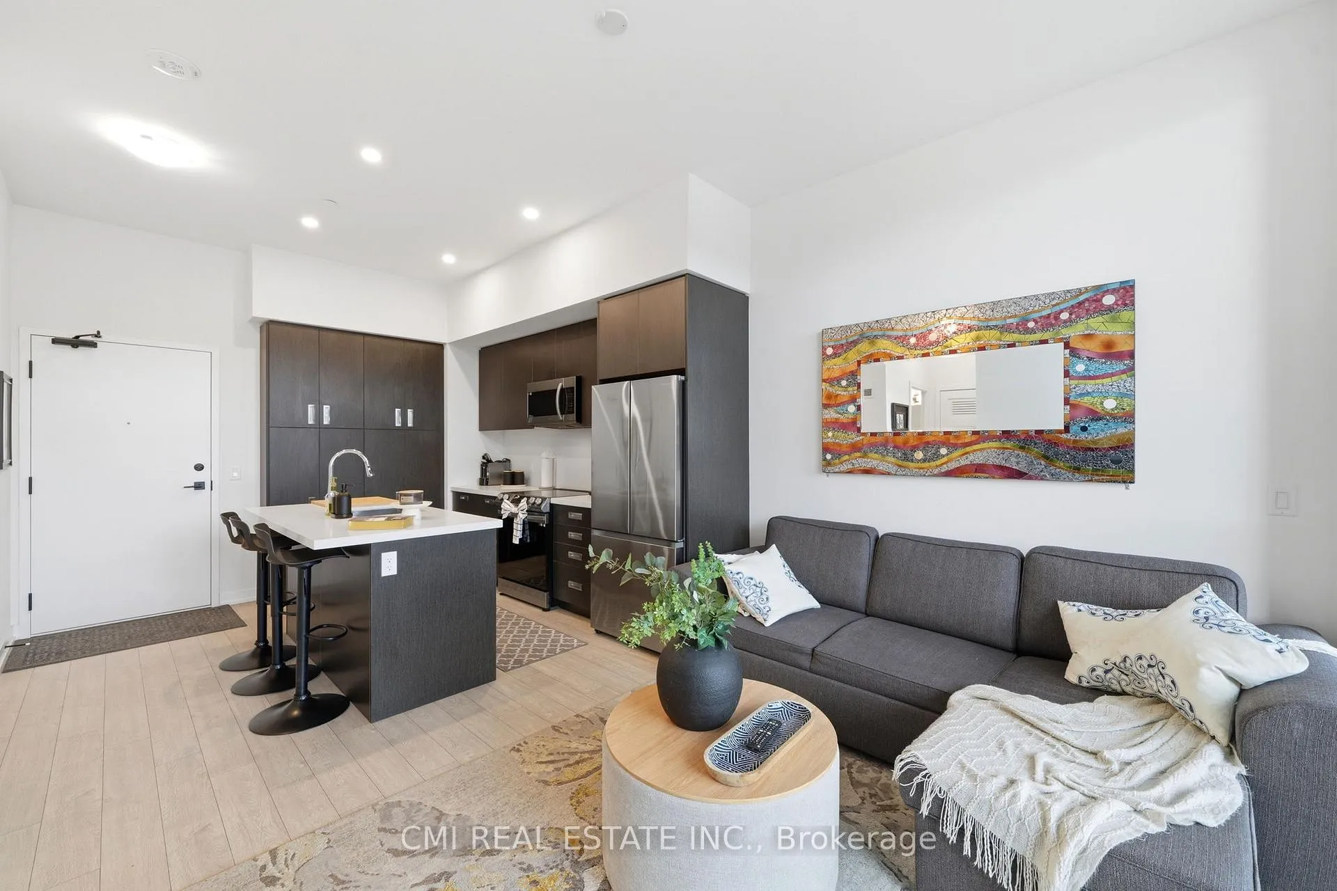 Photo 5 of Unit 106, 415 Sea Ray Avenue, Innisfil, Rural Innisfil — HOMEH