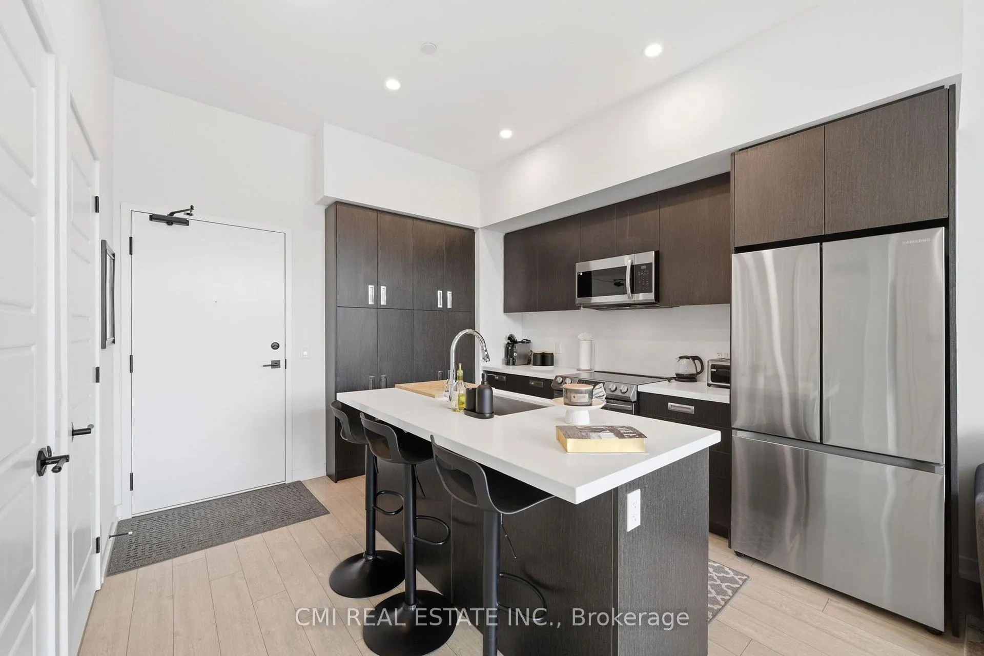 Photo 11 of Unit 106, 415 Sea Ray Avenue, Innisfil, Rural Innisfil — HOMEH