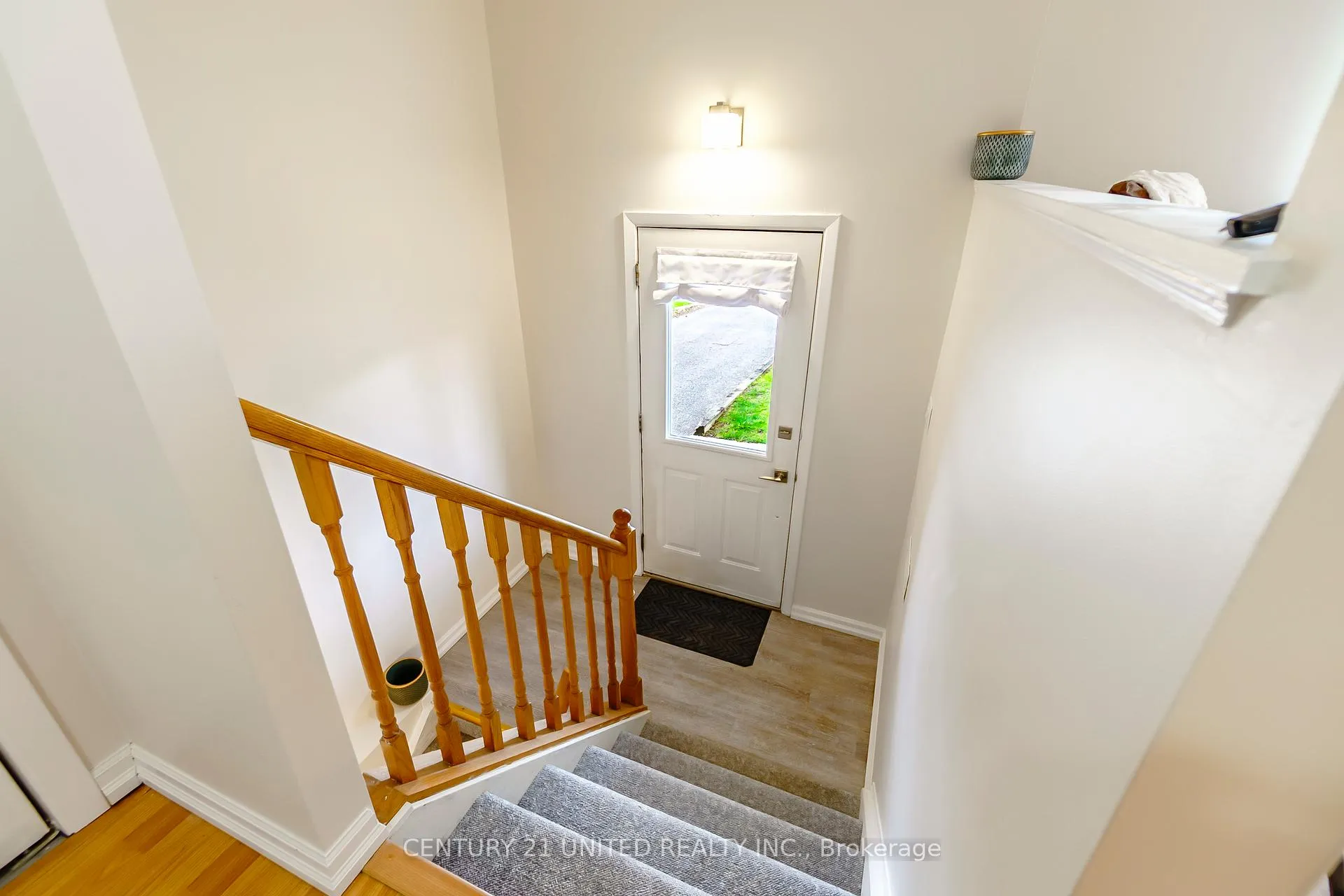 Photo 3 of 2272 Inglewood Road, Peterborough, Monaghan Ward 2 — HOMEH