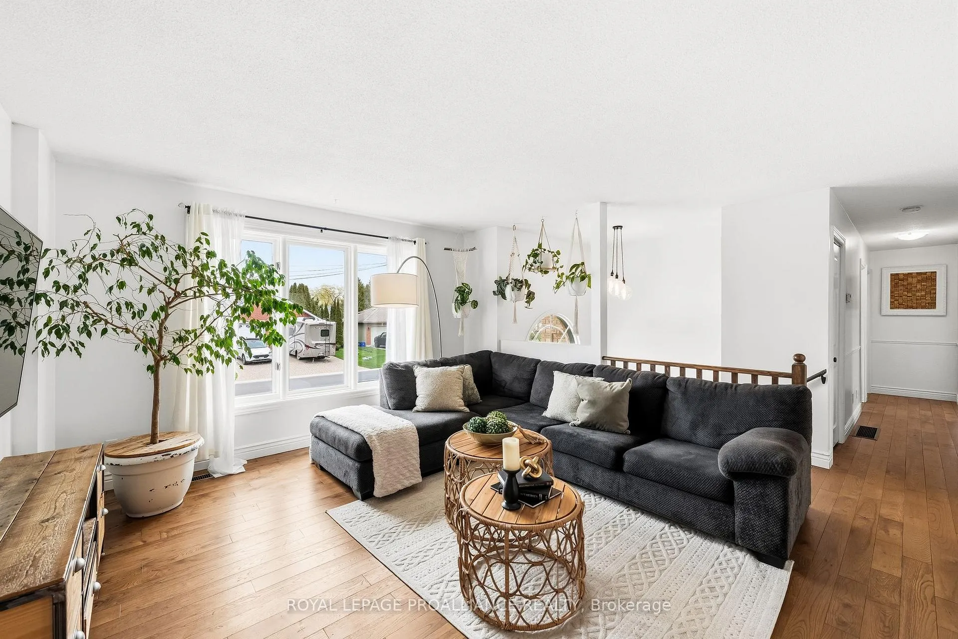 Photo 6 of 12 Marina Drive, Brighton — HOMEH