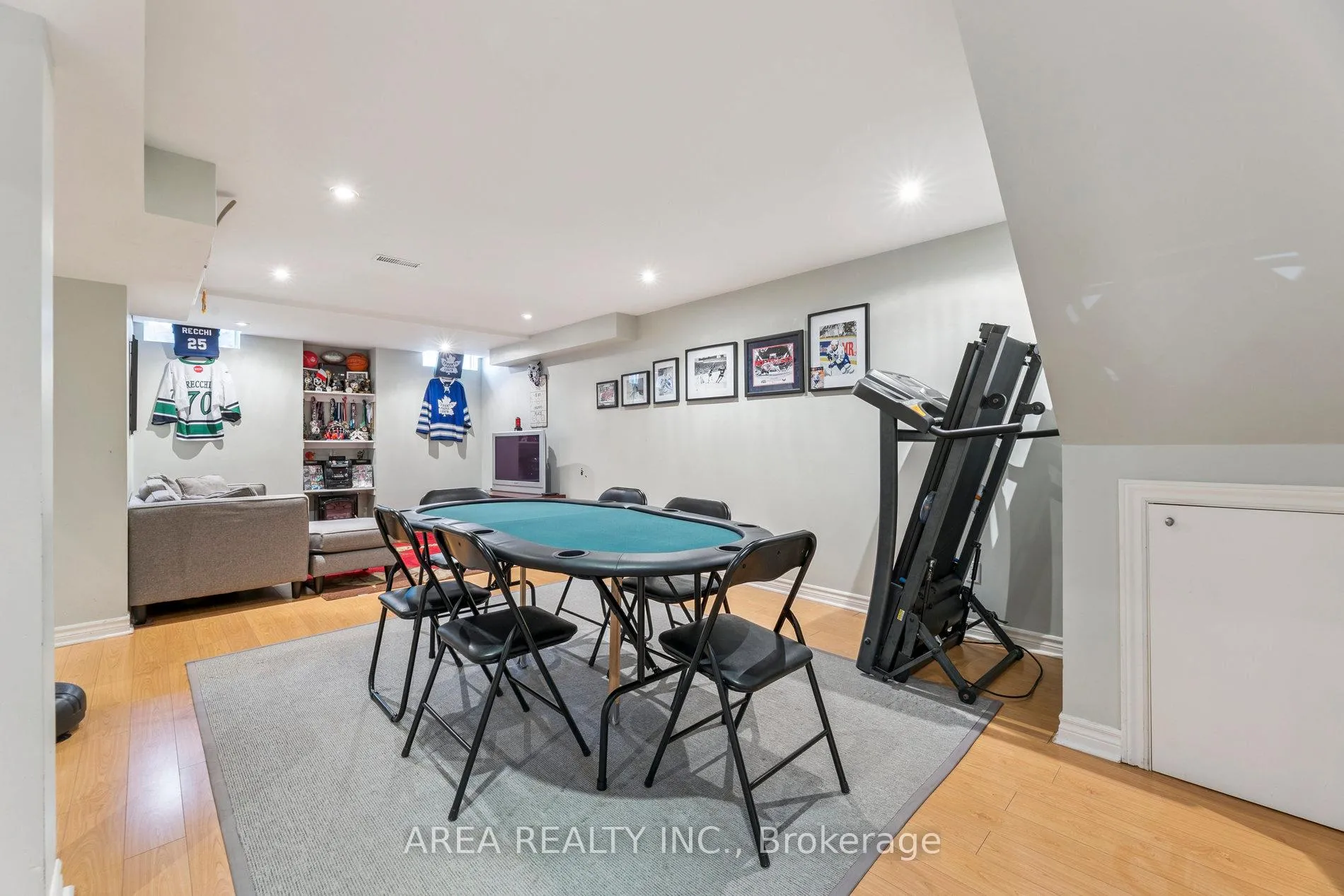 Photo 32 of 43 Chatterson Street, Whitby, Rolling Acres — HOMEH