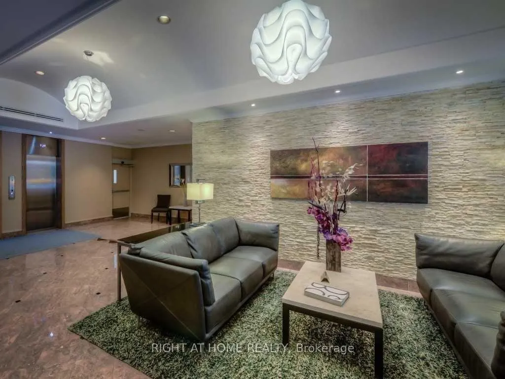 Photo 2 of Unit 607, 45 Carlton Street, Toronto, Church-Yonge Corridor — HOMEH