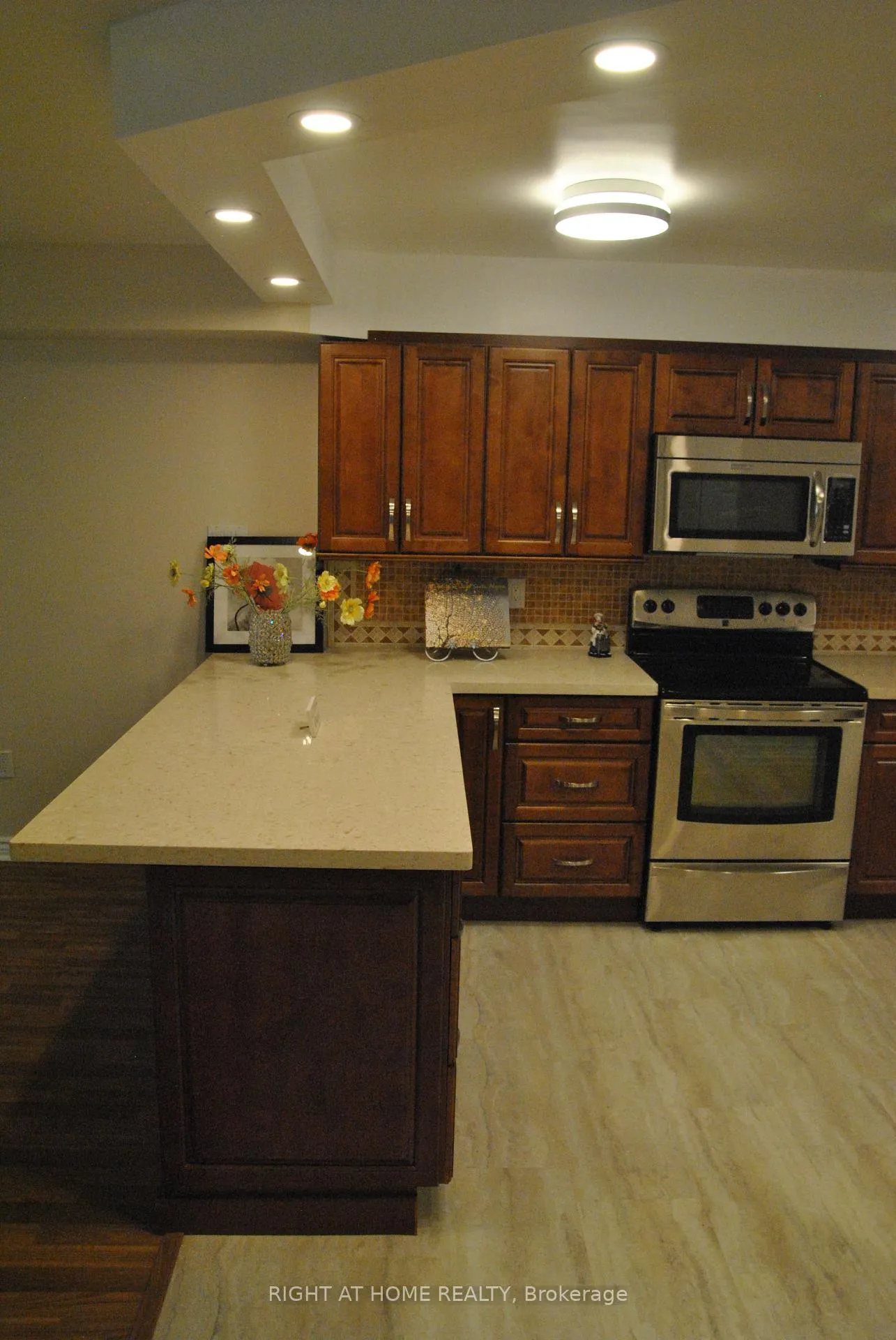 Photo 10 of Unit 607, 45 Carlton Street, Toronto, Church-Yonge Corridor — HOMEH