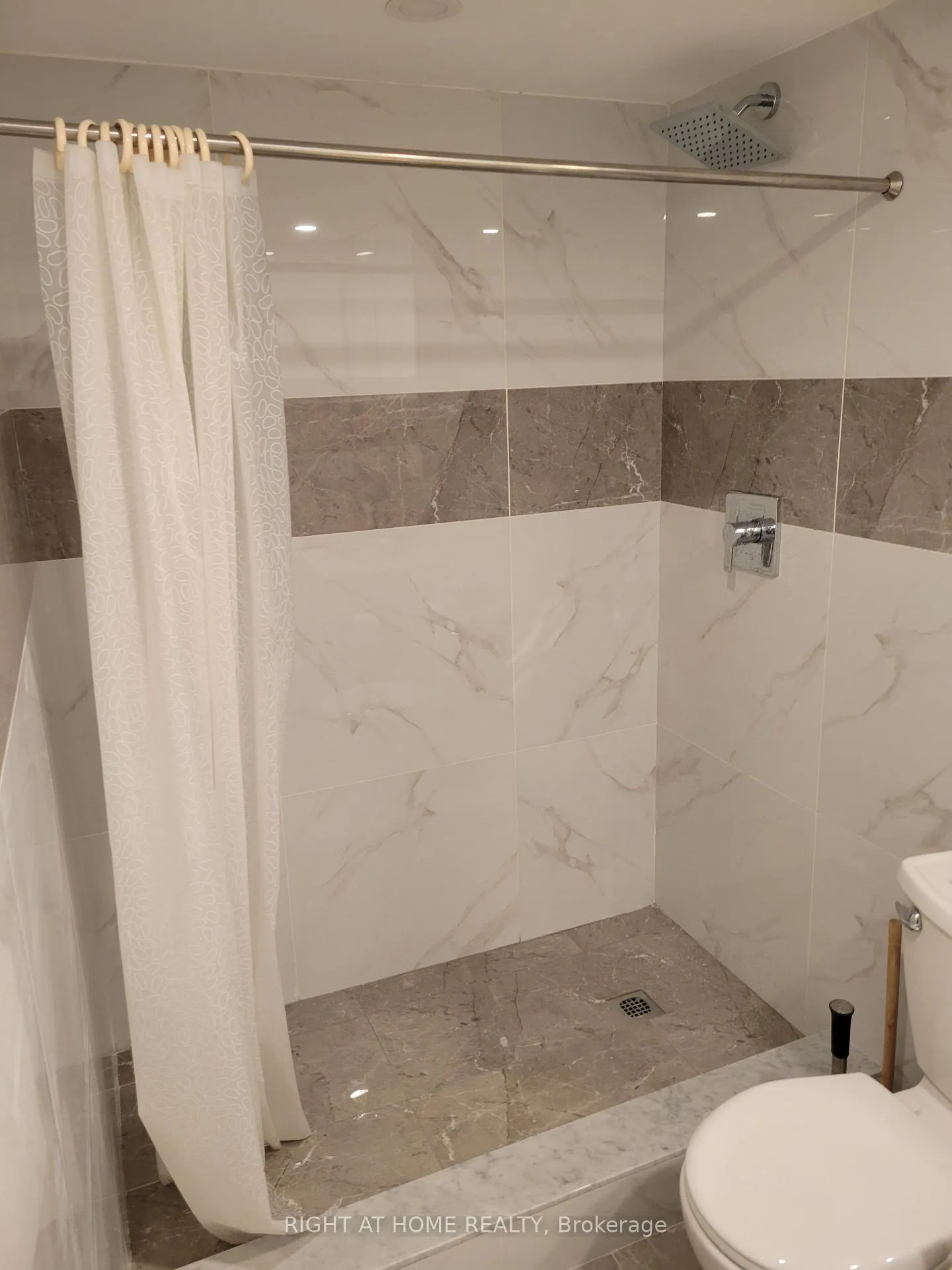 Photo 14 of Unit 607, 45 Carlton Street, Toronto, Church-Yonge Corridor — HOMEH