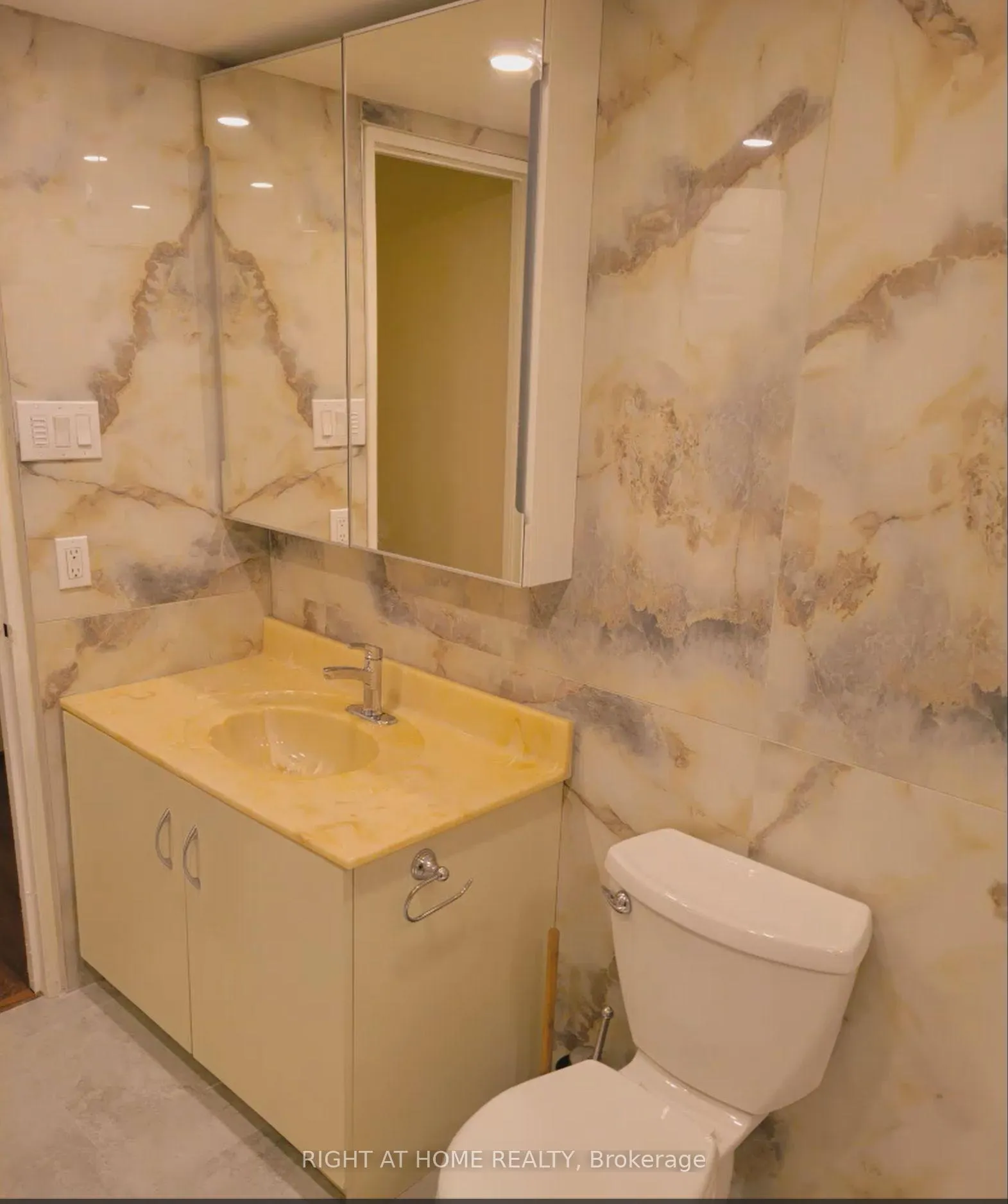 Photo 17 of Unit 607, 45 Carlton Street, Toronto, Church-Yonge Corridor — HOMEH