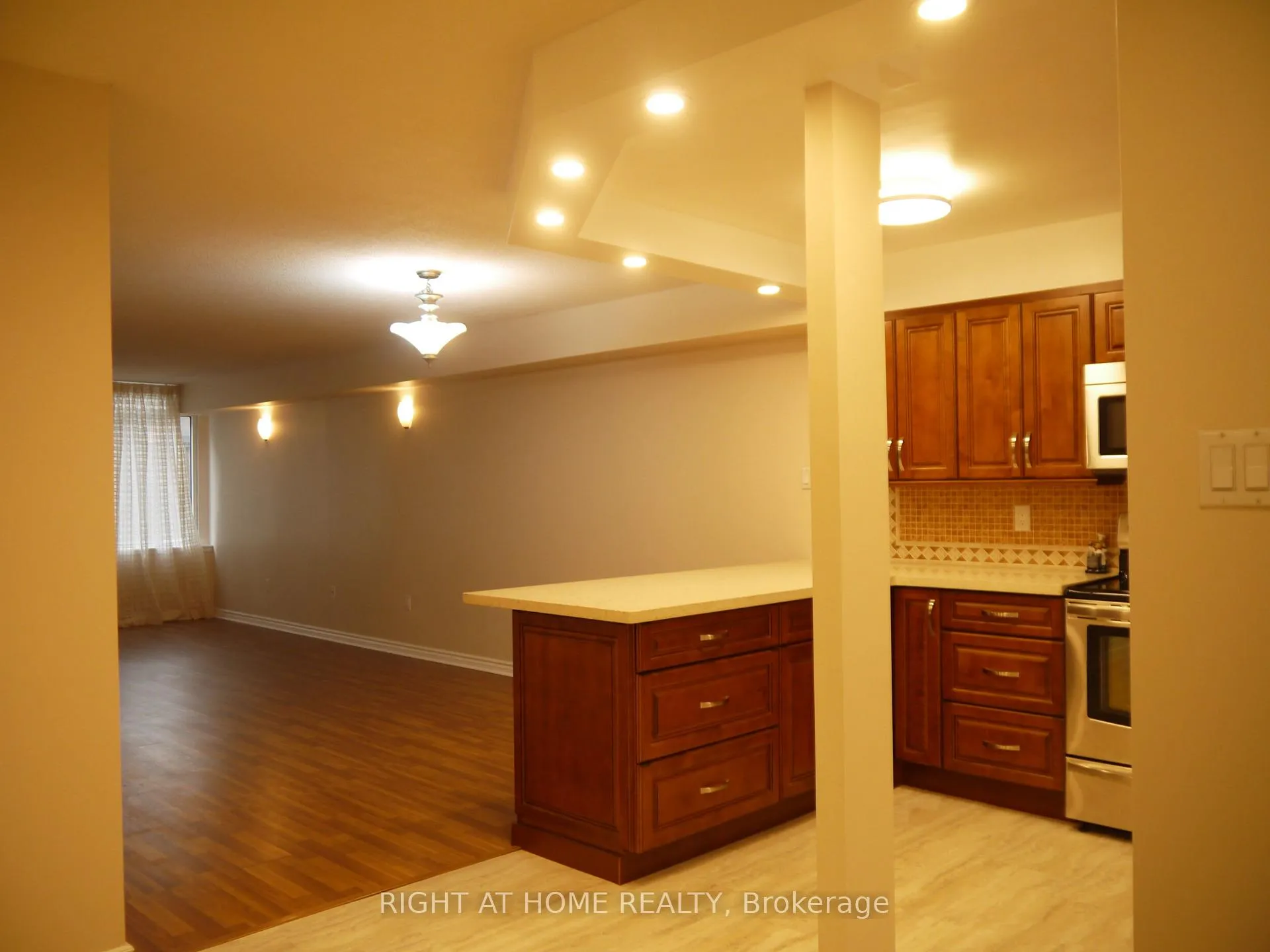 Photo 22 of Unit 607, 45 Carlton Street, Toronto, Church-Yonge Corridor — HOMEH
