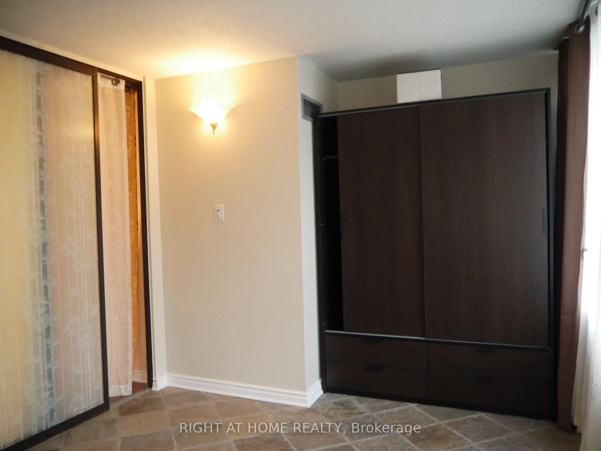 Photo 24 of Unit 607, 45 Carlton Street, Toronto, Church-Yonge Corridor — HOMEH