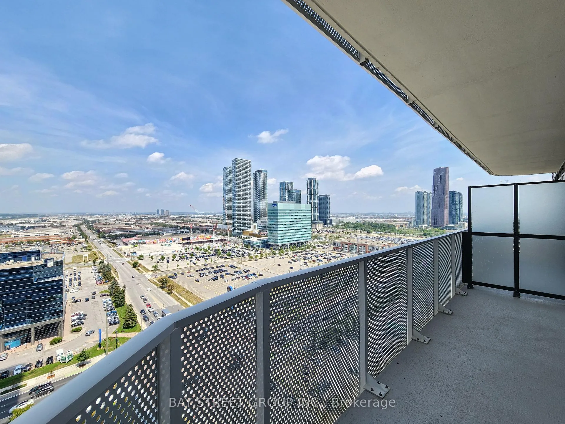 Photo 18 of Unit 2203, 28 Interchange Way, Vaughan, Vaughan Corporate Centre — HOMEH