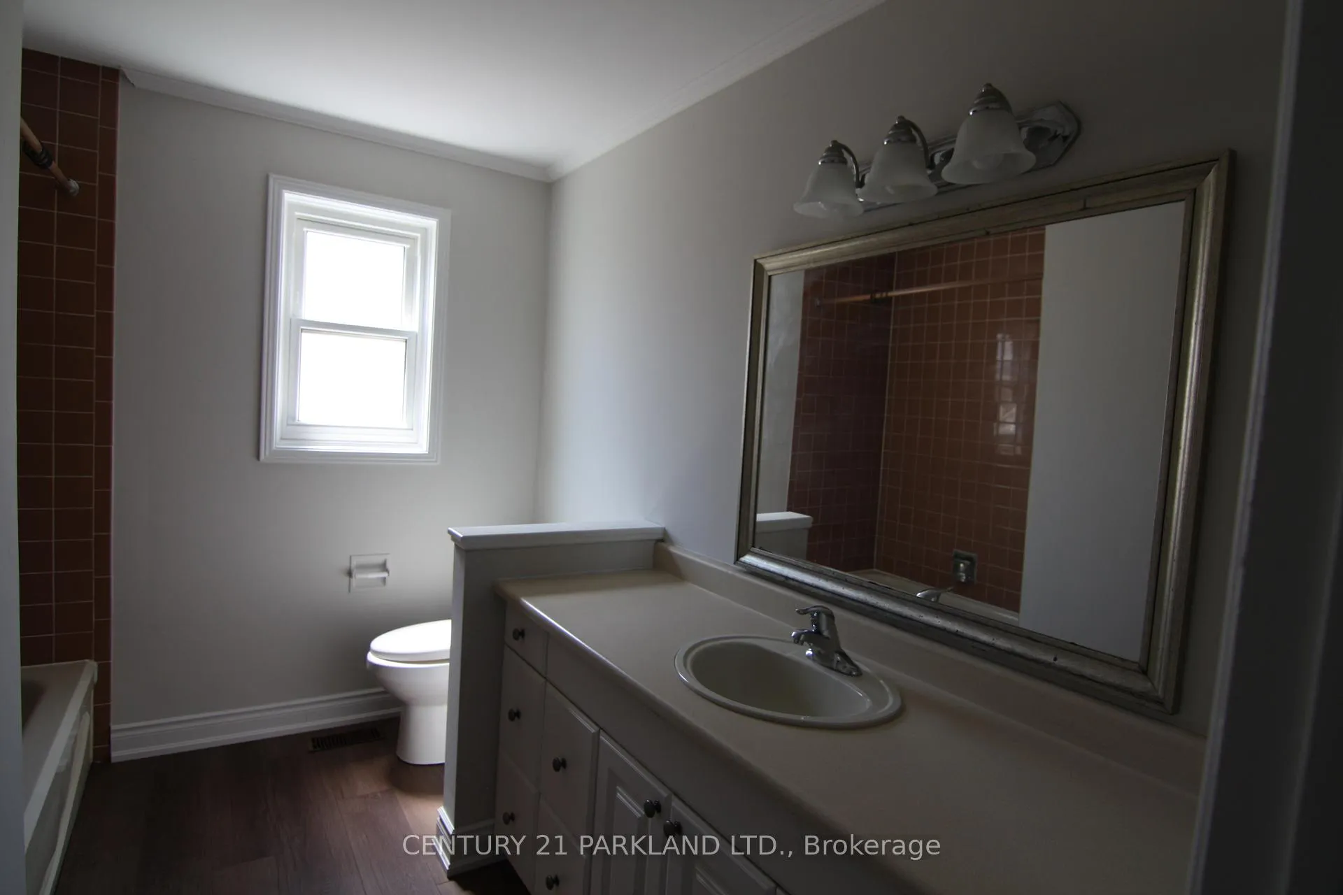 Photo 18 of 797 Lochness Crescent, Oshawa, McLaughlin — HOMEH