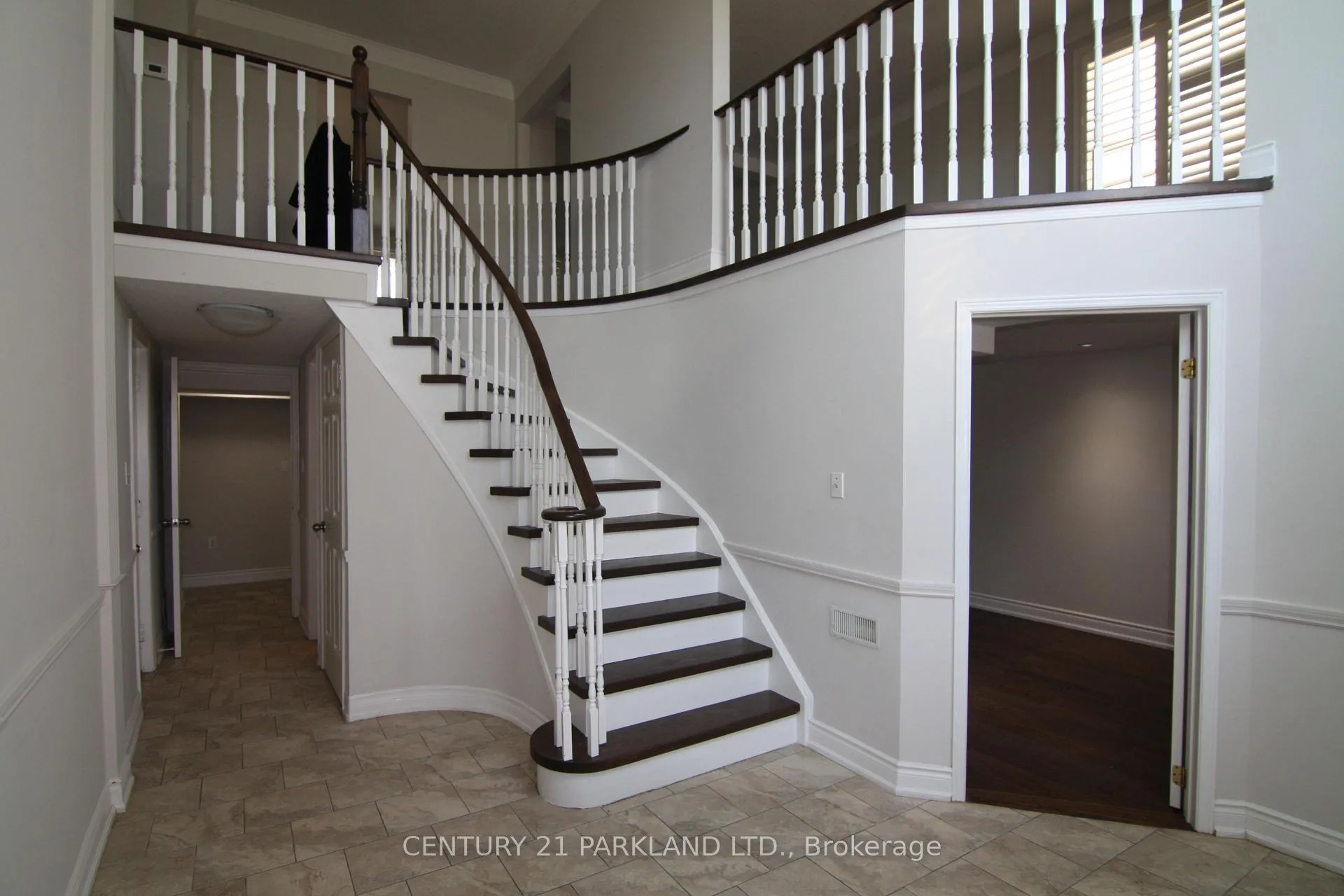 Photo 25 of 797 Lochness Crescent, Oshawa, McLaughlin — HOMEH