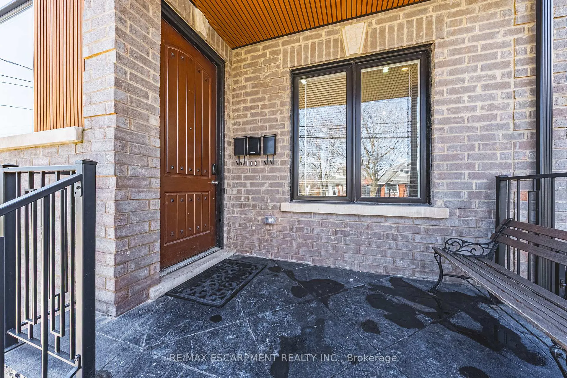 Photo 4 of 68 Vansitmart Avenue, Hamilton, Homeside — HOMEH