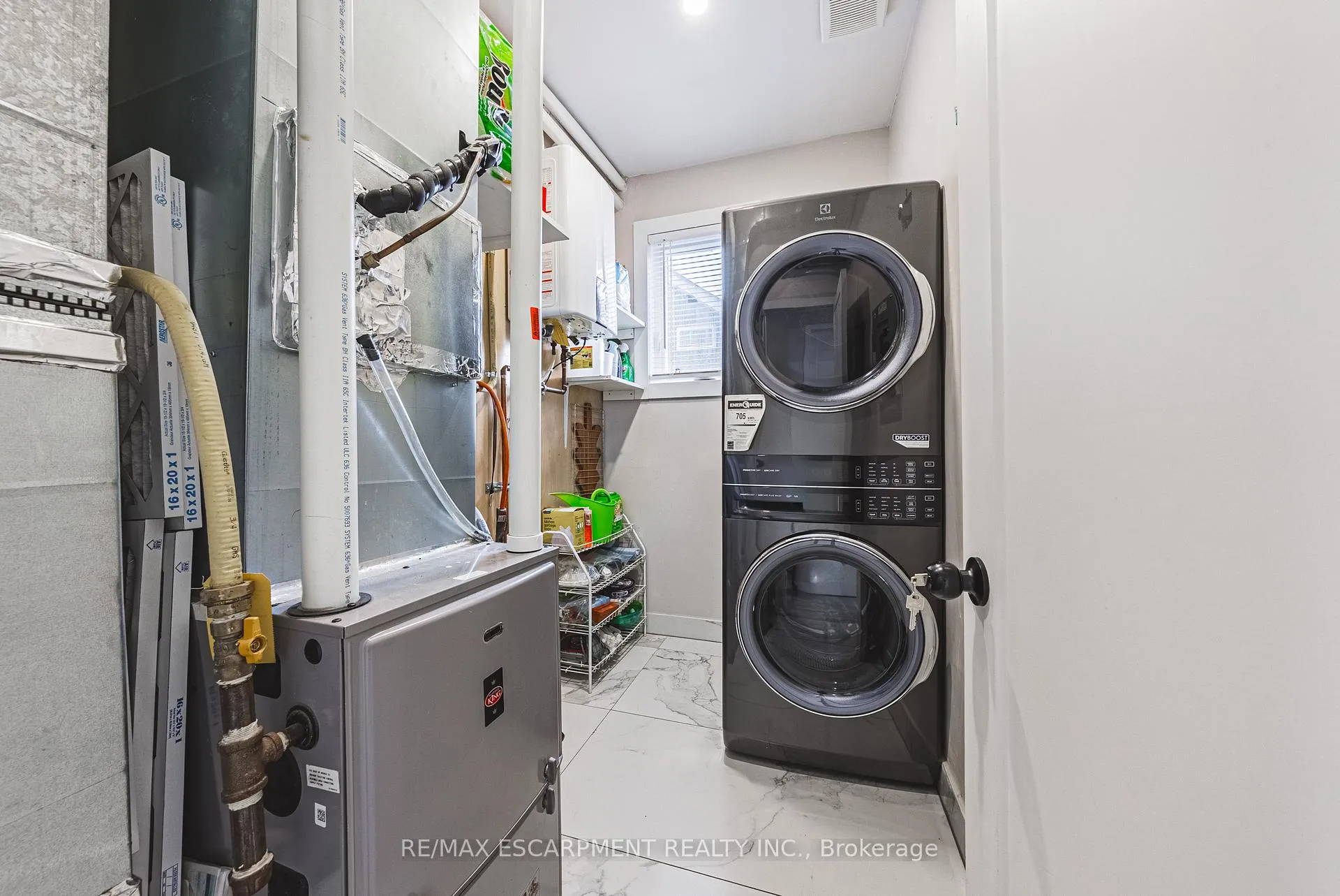 Photo 19 of 68 Vansitmart Avenue, Hamilton, Homeside — HOMEH
