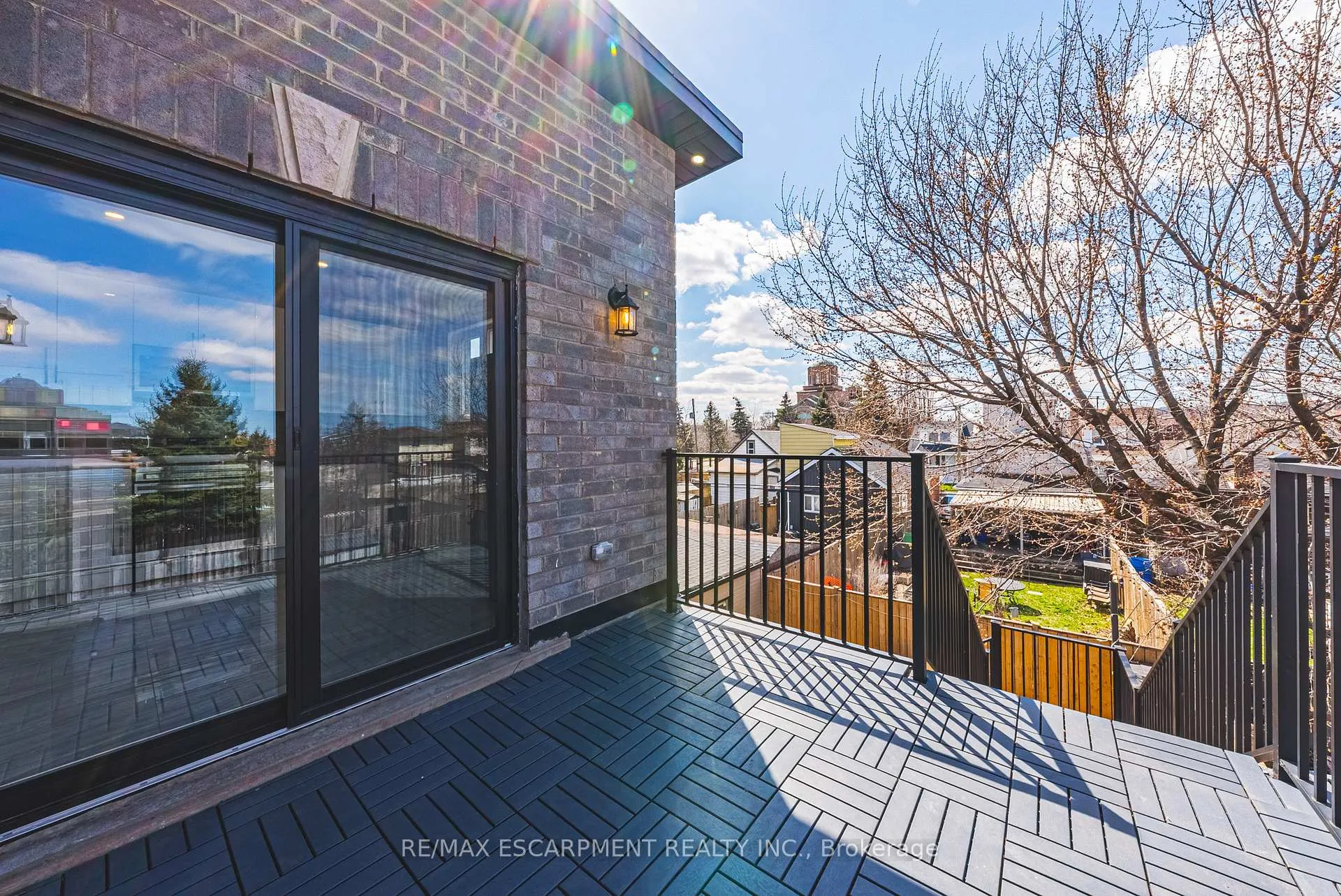 Photo 42 of 68 Vansitmart Avenue, Hamilton, Homeside — HOMEH