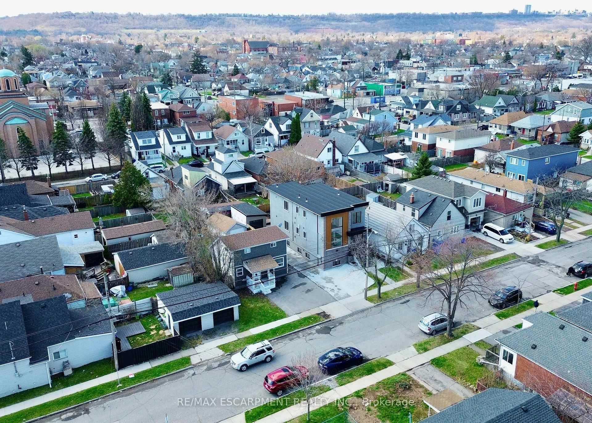 Photo 49 of 68 Vansitmart Avenue, Hamilton, Homeside — HOMEH