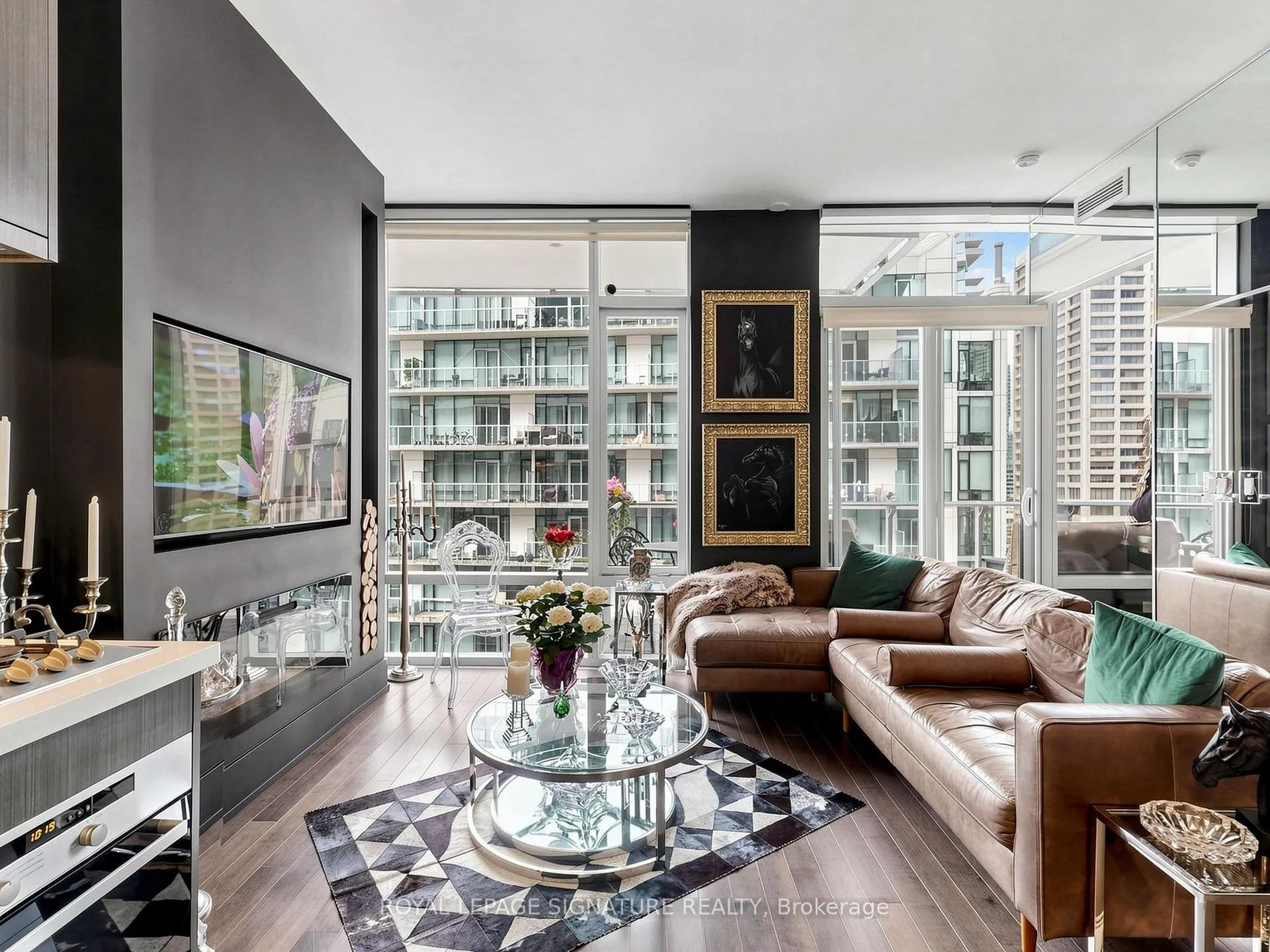 Photo 6 of Unit 830, 39 Queens Quay E, Toronto, Waterfront Communities — HOMEH