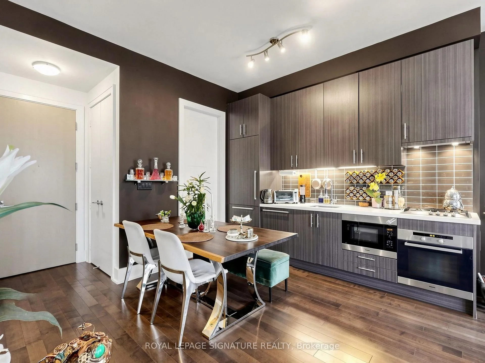 Photo 13 of Unit 830, 39 Queens Quay E, Toronto, Waterfront Communities — HOMEH