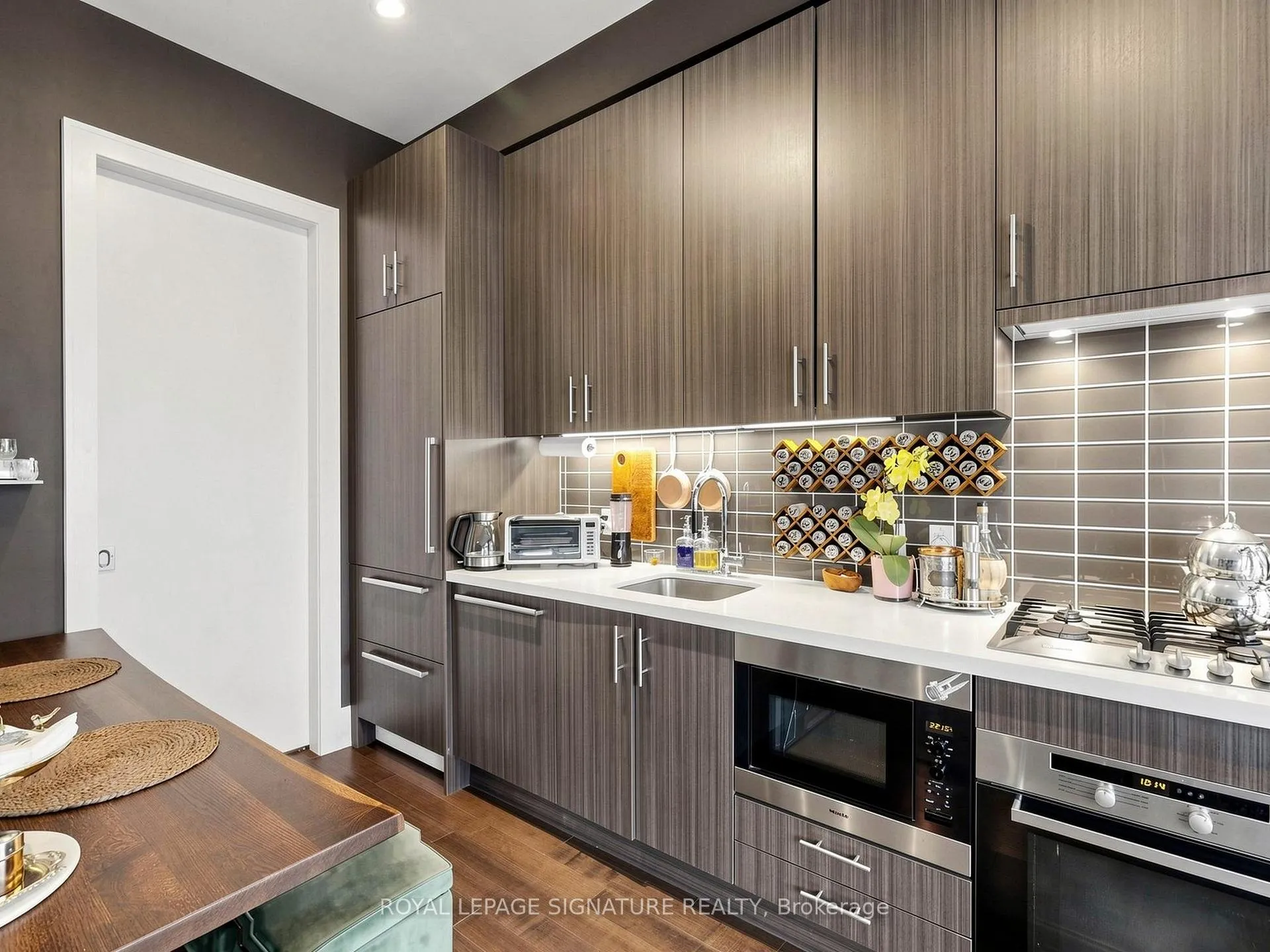 Photo 19 of Unit 830, 39 Queens Quay E, Toronto, Waterfront Communities — HOMEH