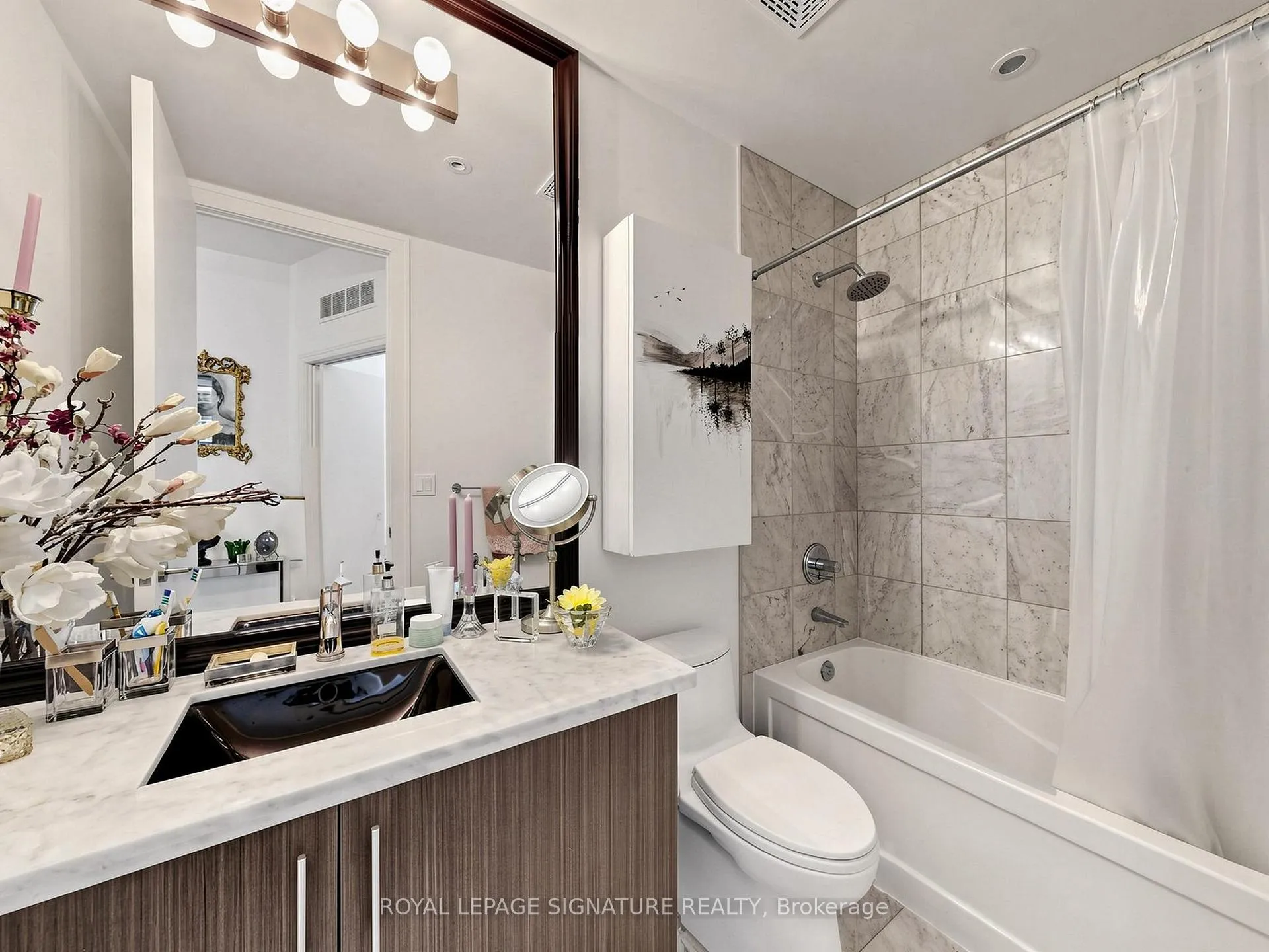 Photo 26 of Unit 830, 39 Queens Quay E, Toronto, Waterfront Communities — HOMEH