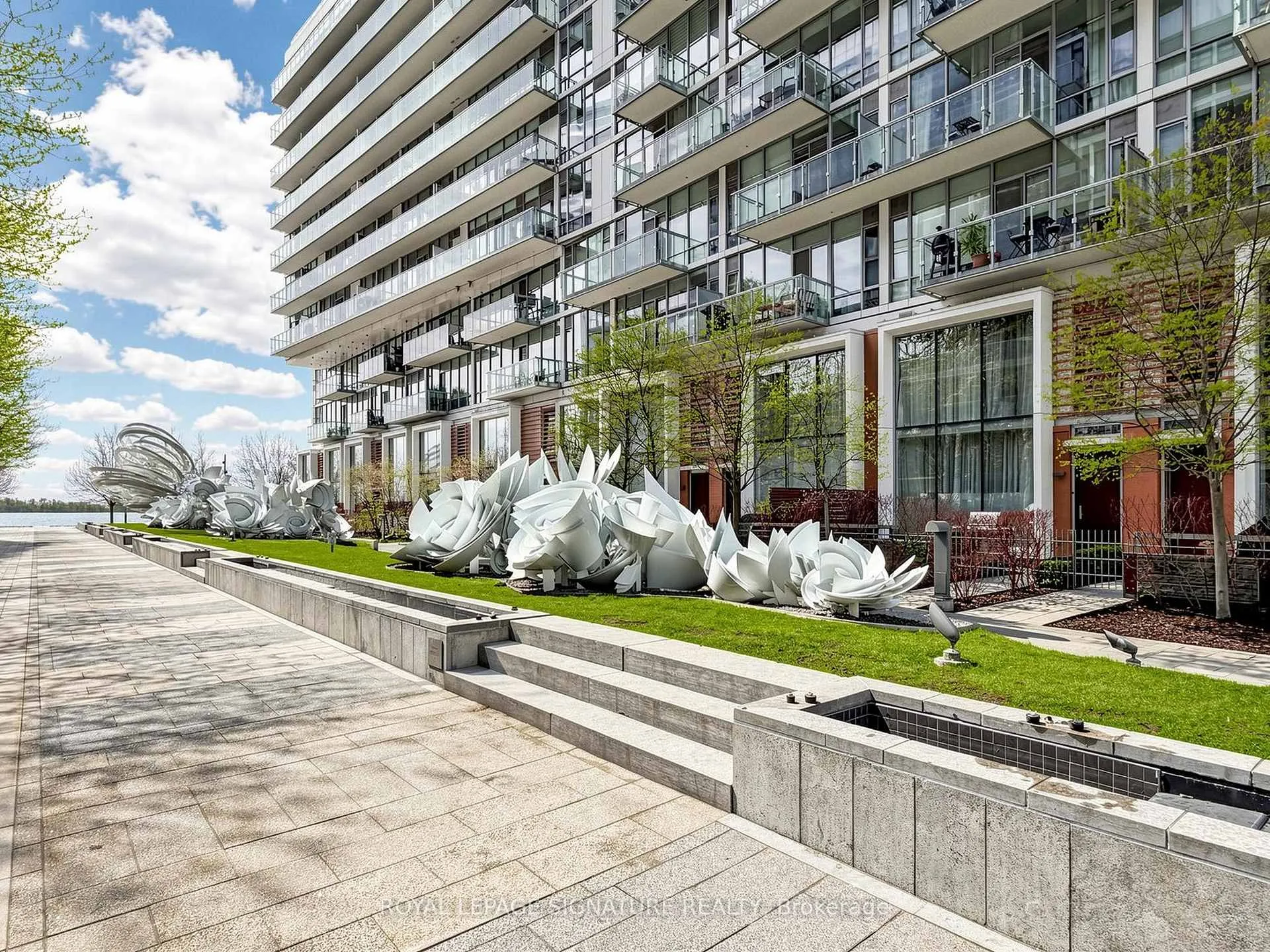 Photo 32 of Unit 830, 39 Queens Quay E, Toronto, Waterfront Communities — HOMEH