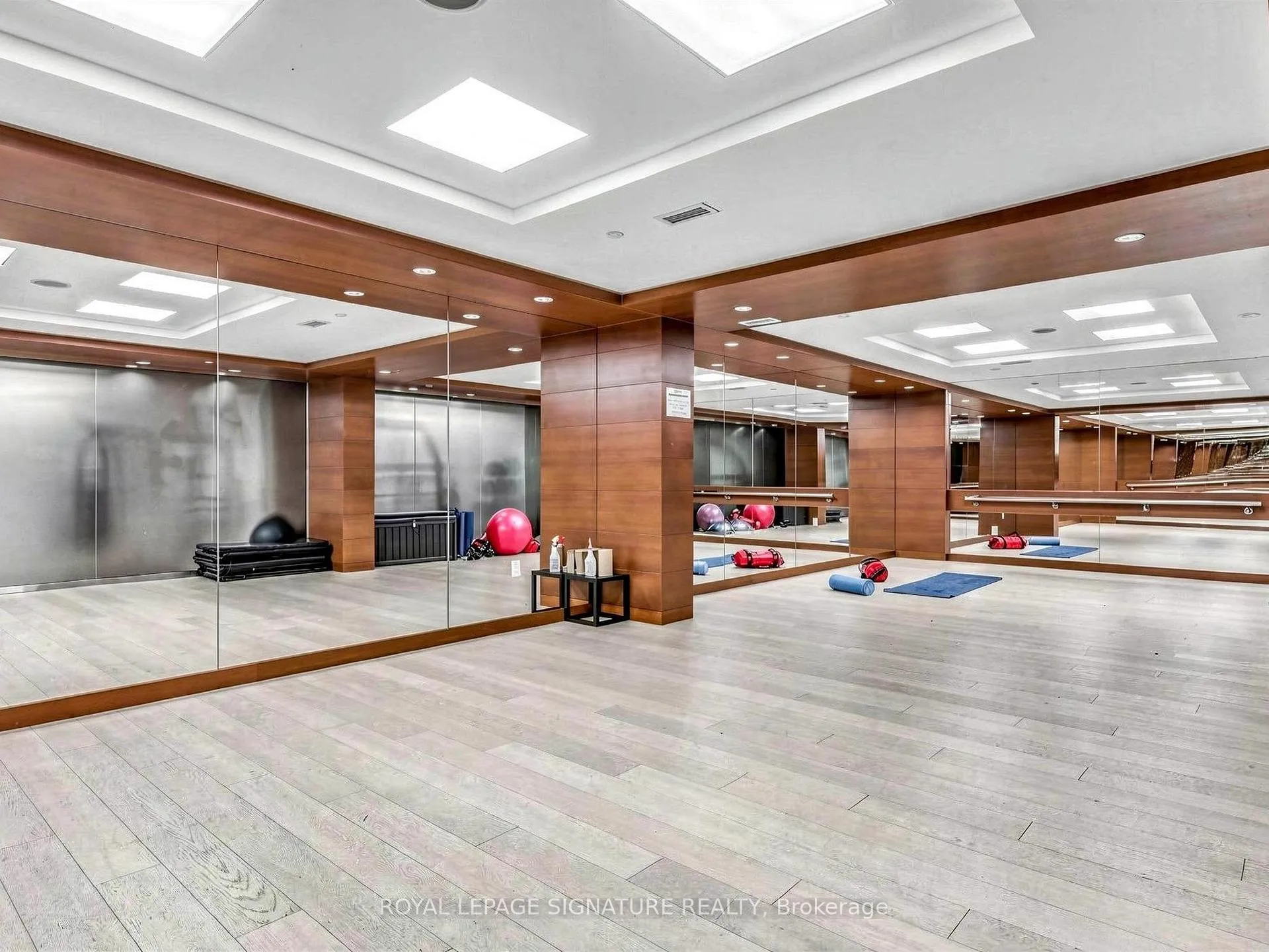 Photo 35 of Unit 830, 39 Queens Quay E, Toronto, Waterfront Communities — HOMEH