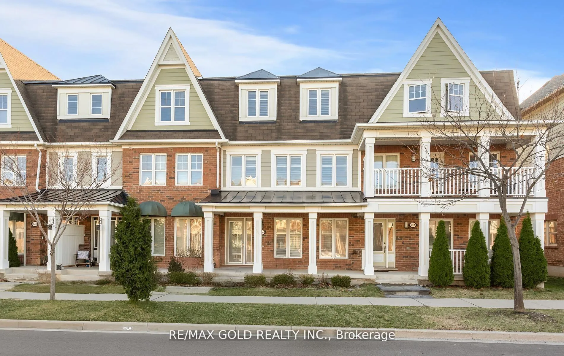 Front of 644 Scott Boulevard