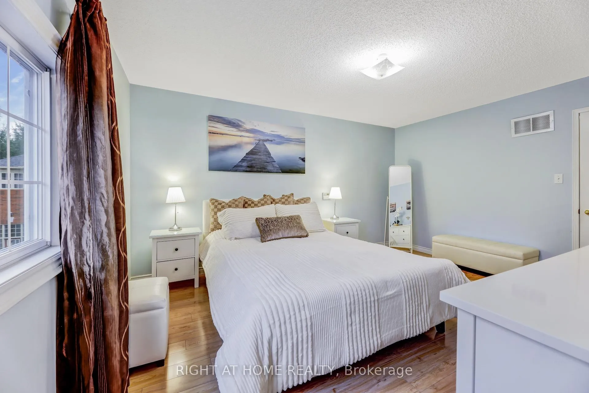 Photo 14 of 130 Mosaics Avenue, Aurora, Aurora Highlands — HOMEH