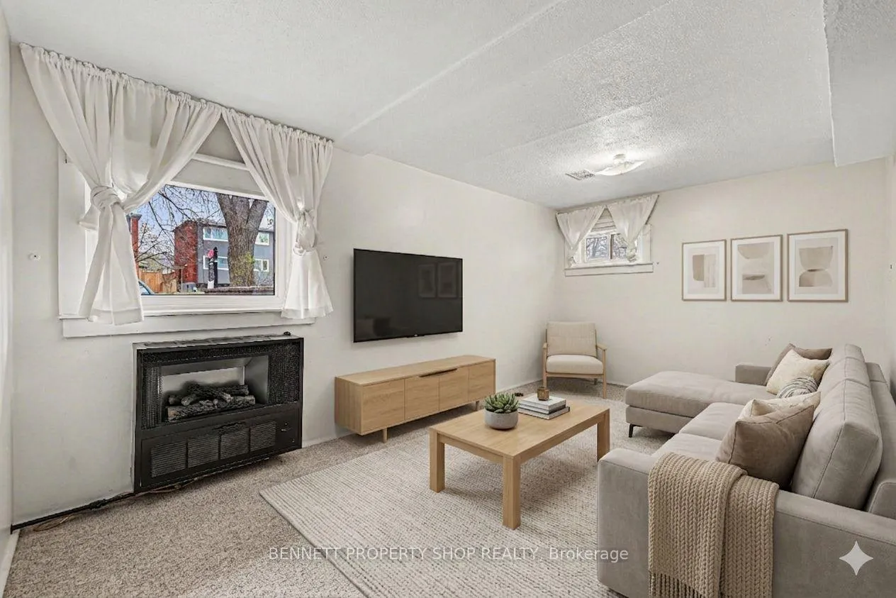 Photo 12 of 673 Morin Street, Ottawa, Castle Heights — HOMEH