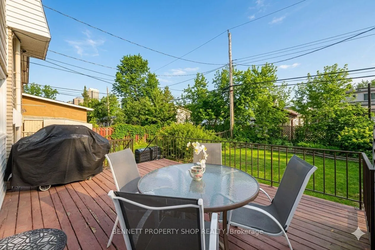 Photo 13 of 673 Morin Street, Ottawa, Castle Heights — HOMEH