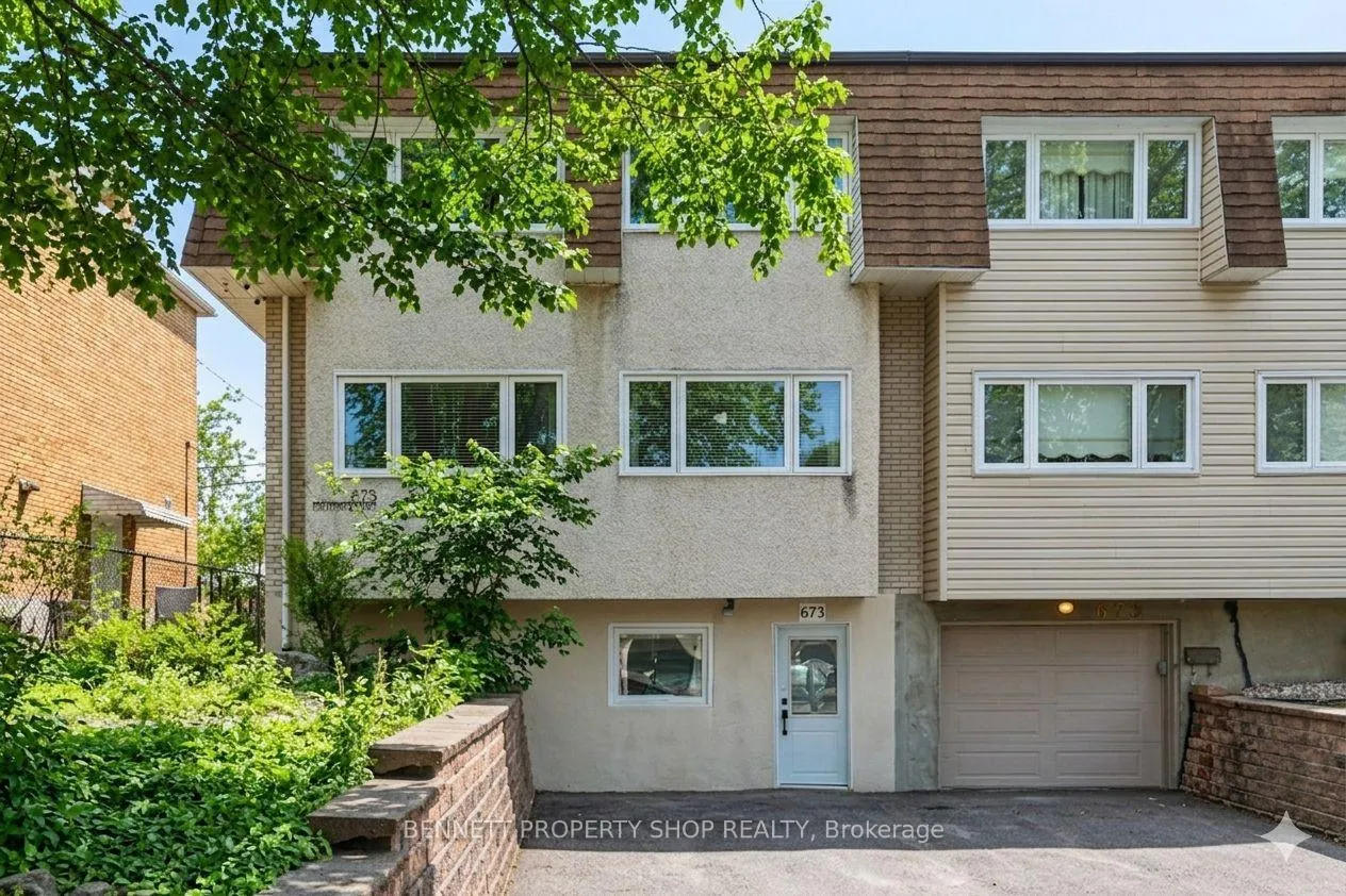 Photo 15 of 673 Morin Street, Ottawa, Castle Heights — HOMEH