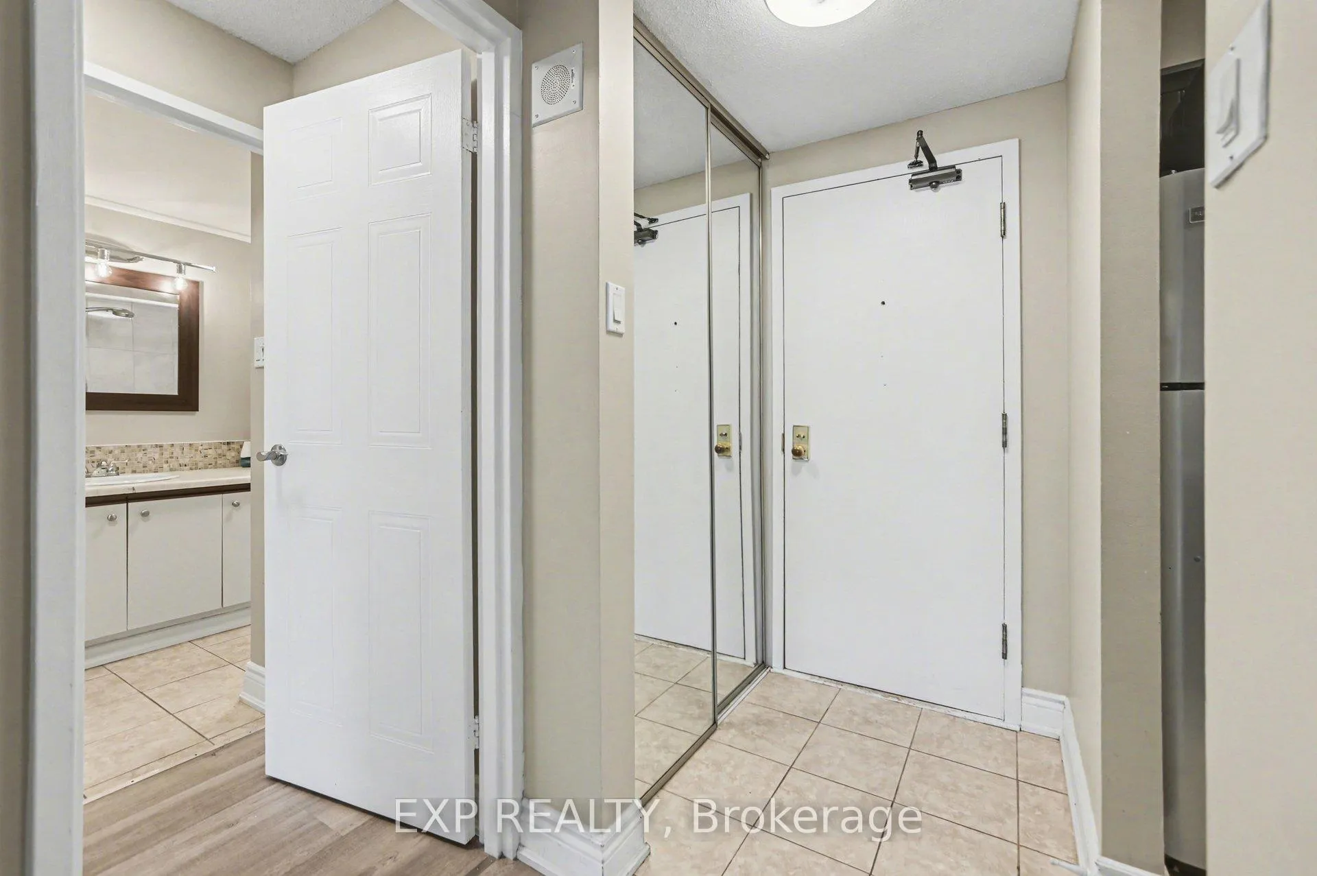 Photo 1 of Unit 404, 80 Sandcastle Drive, Ottawa, Leslie Park — HOMEH