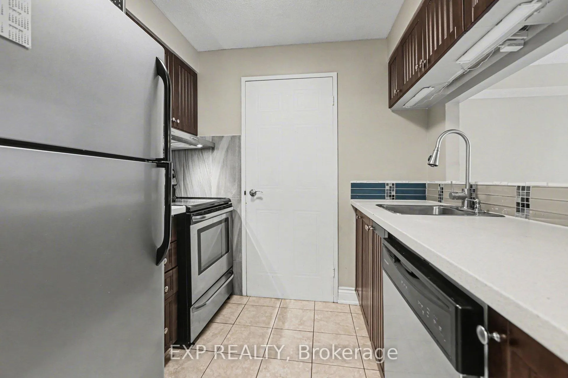 Photo 7 of Unit 404, 80 Sandcastle Drive, Ottawa, Leslie Park — HOMEH