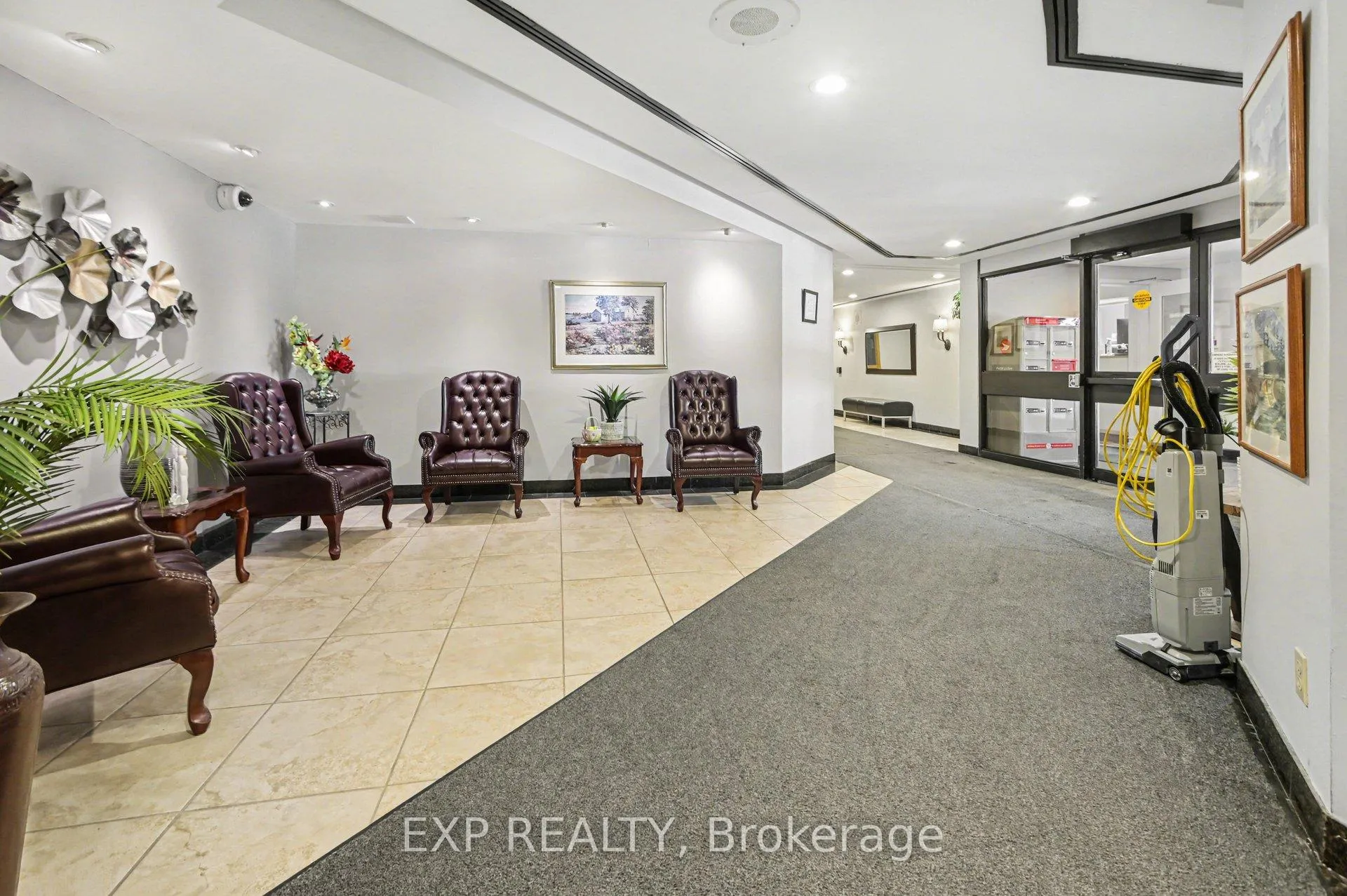 Photo 18 of Unit 404, 80 Sandcastle Drive, Ottawa, Leslie Park — HOMEH