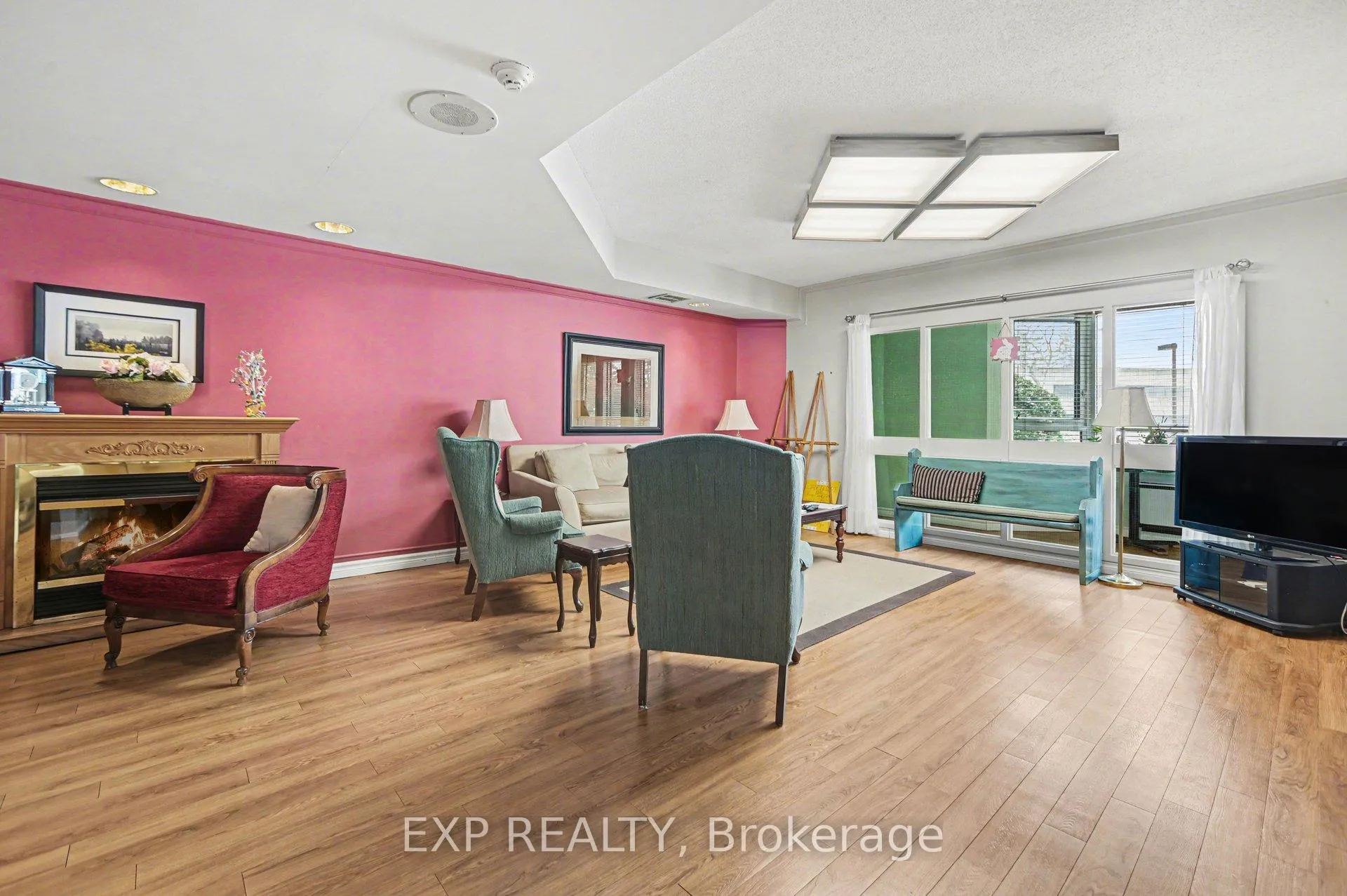 Photo 20 of Unit 404, 80 Sandcastle Drive, Ottawa, Leslie Park — HOMEH