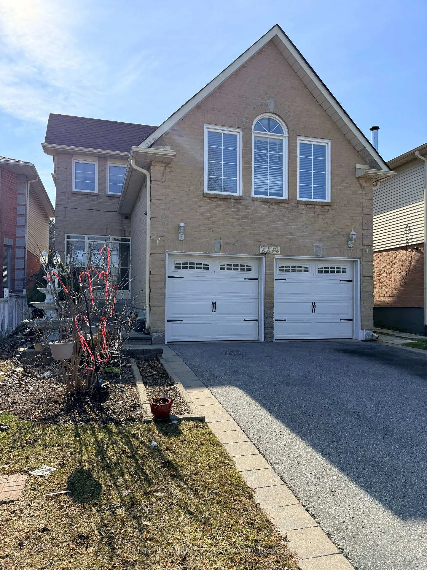 Photo 2 of 2274 Chapman Court, Pickering, Brock Ridge — HOMEH
