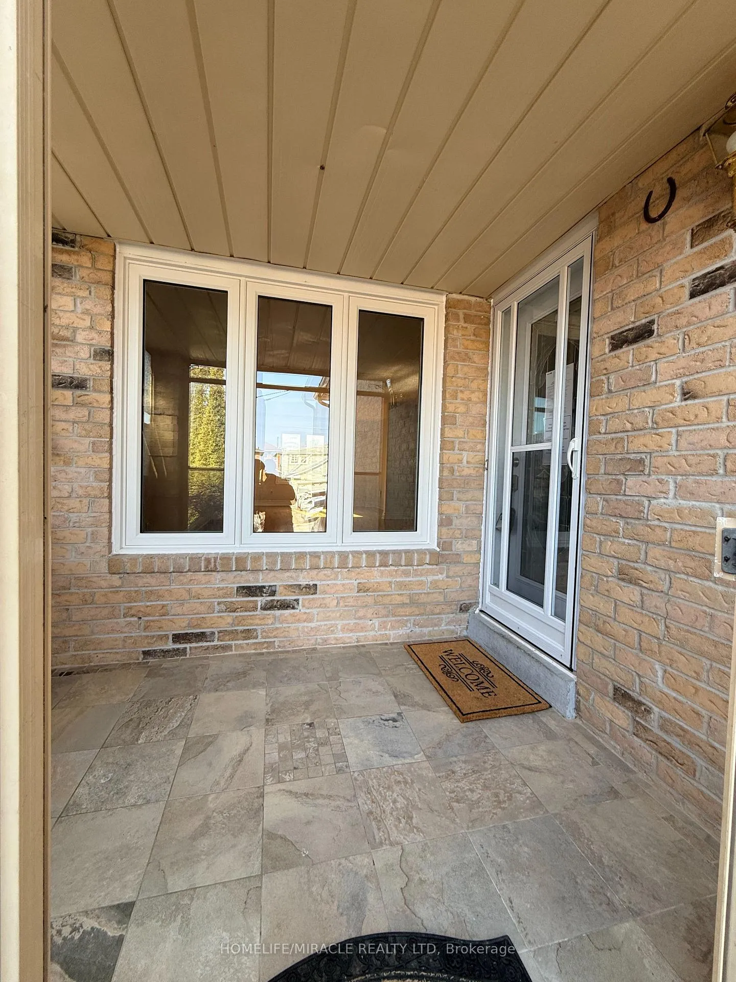 Photo 5 of 2274 Chapman Court, Pickering, Brock Ridge — HOMEH