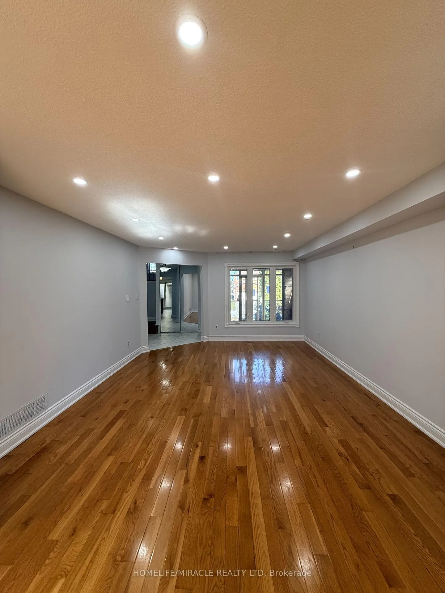 Photo 11 of 2274 Chapman Court, Pickering, Brock Ridge — HOMEH