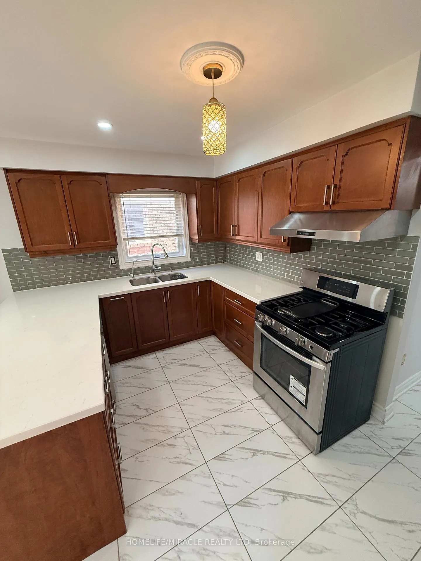Photo 18 of 2274 Chapman Court, Pickering, Brock Ridge — HOMEH