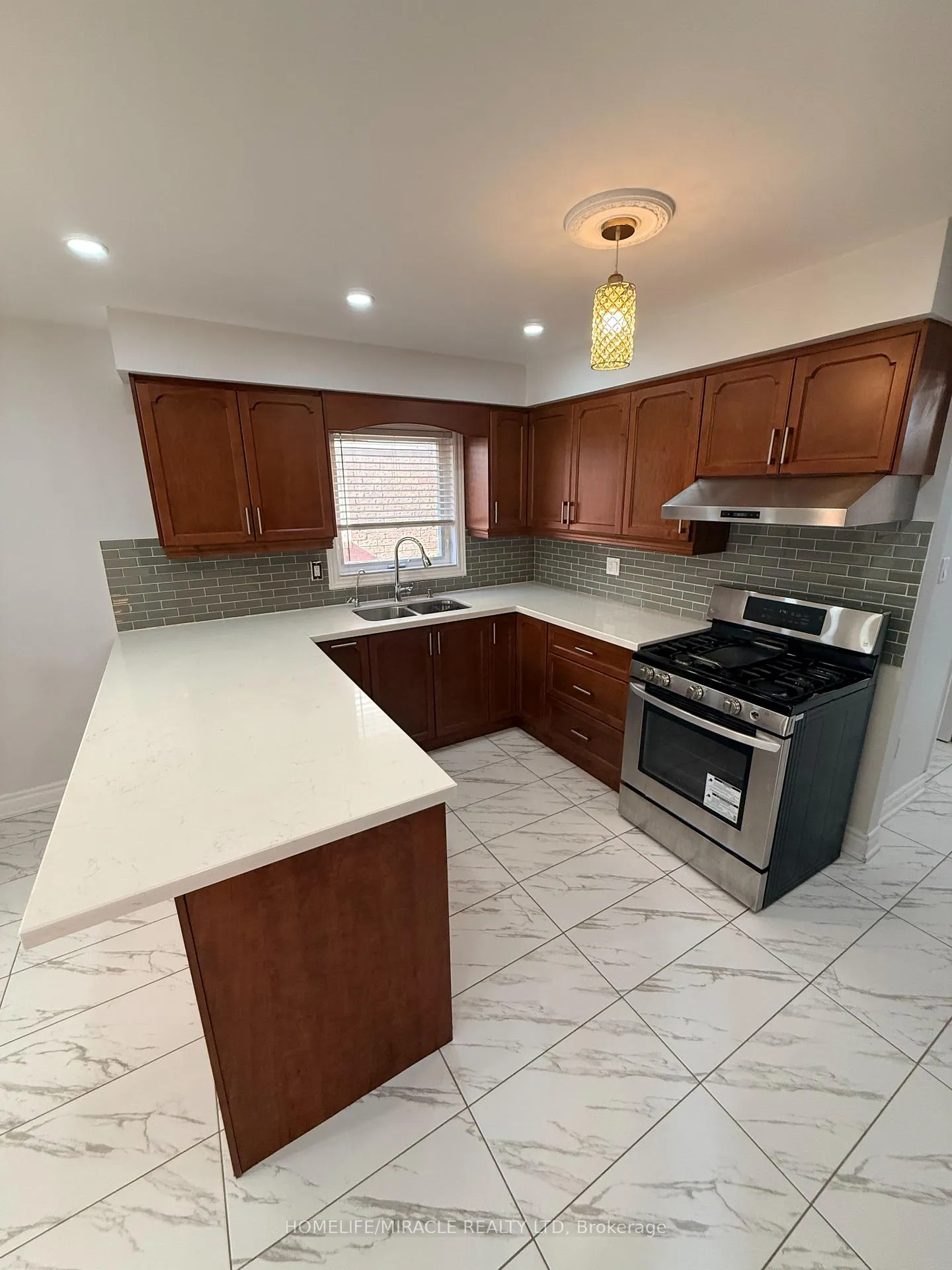 Photo 19 of 2274 Chapman Court, Pickering, Brock Ridge — HOMEH